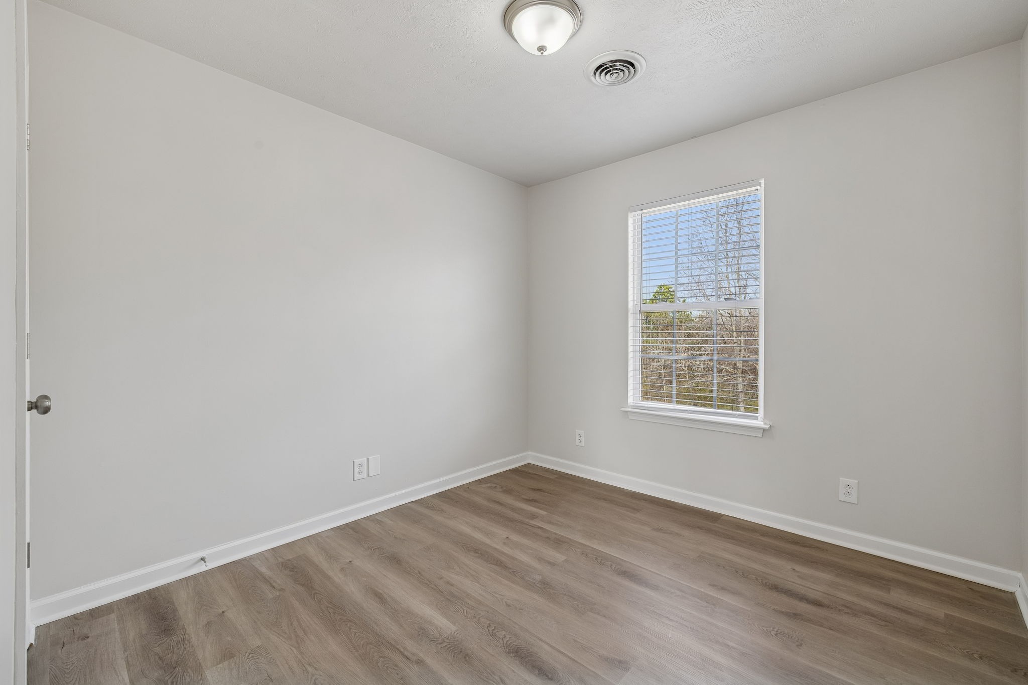 2607 Landrum Ct Property Photo 19