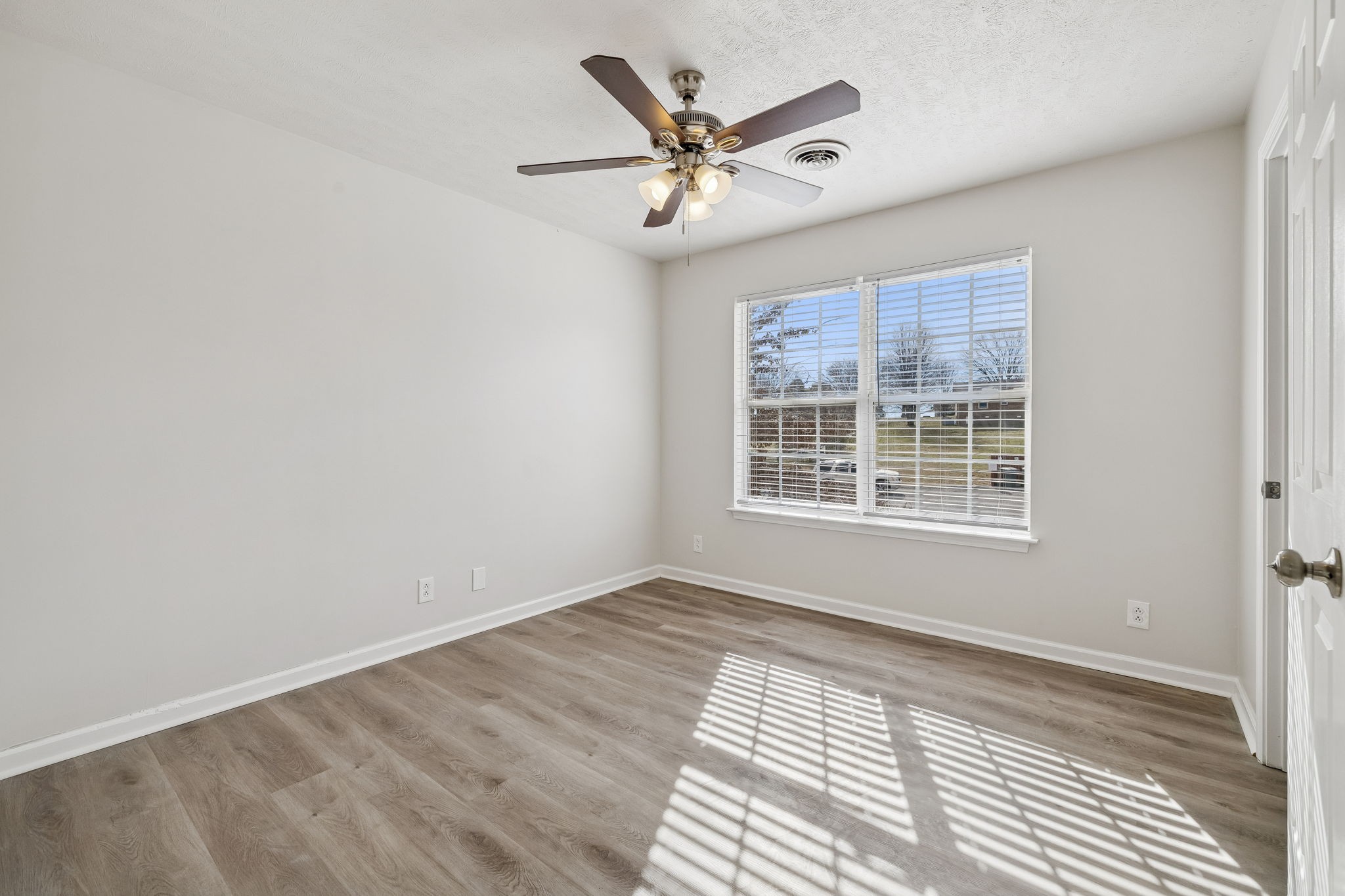 2607 Landrum Ct Property Photo 23