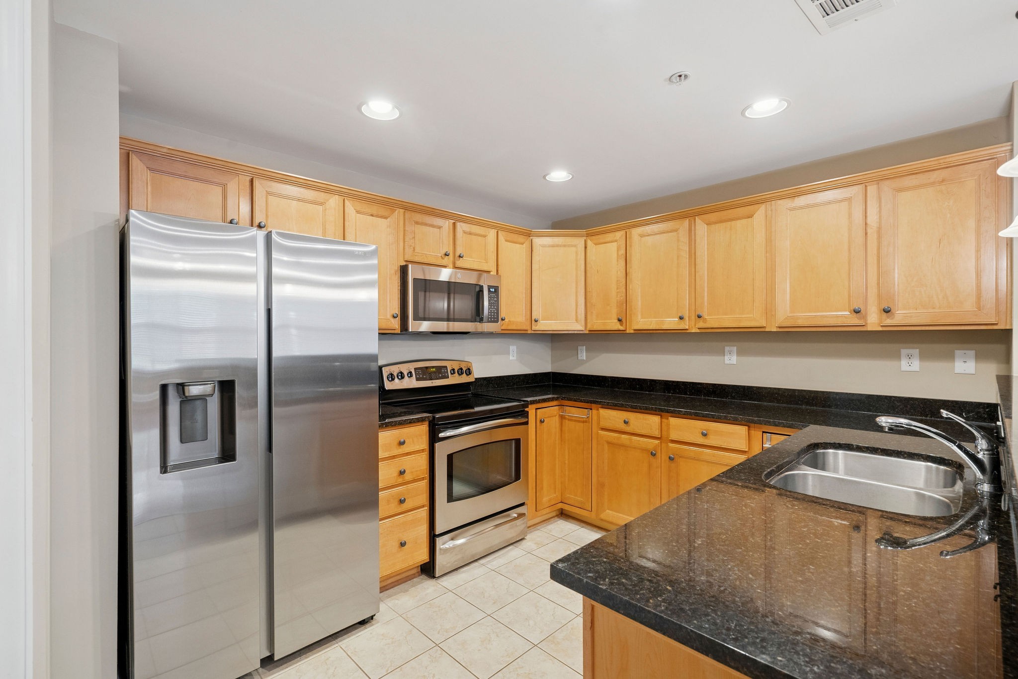 3201 Aspen Grove Dr Property Photo 10