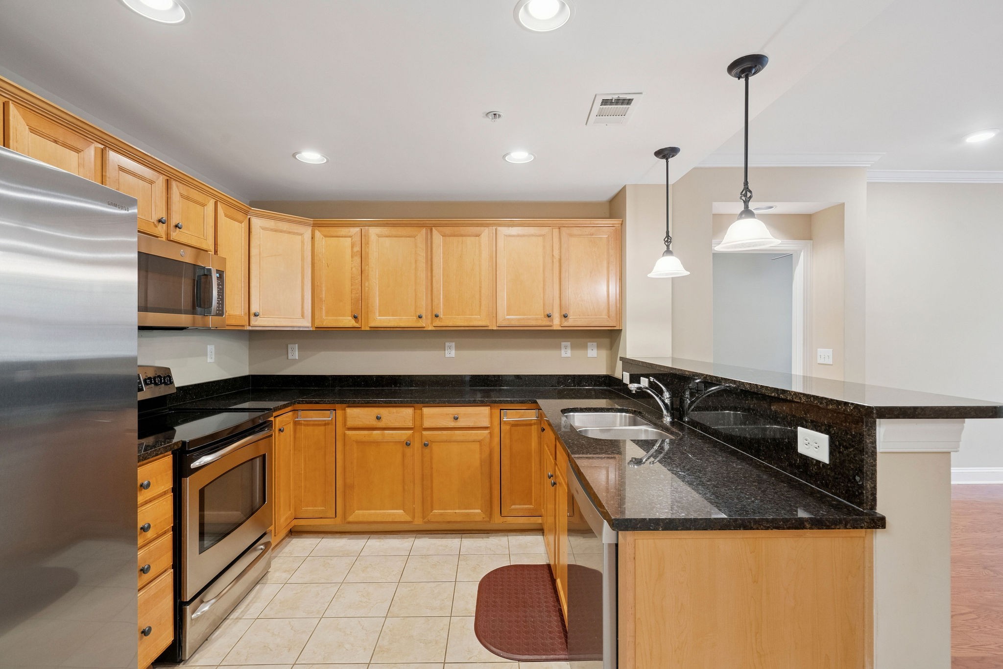 3201 Aspen Grove Dr Property Photo 11