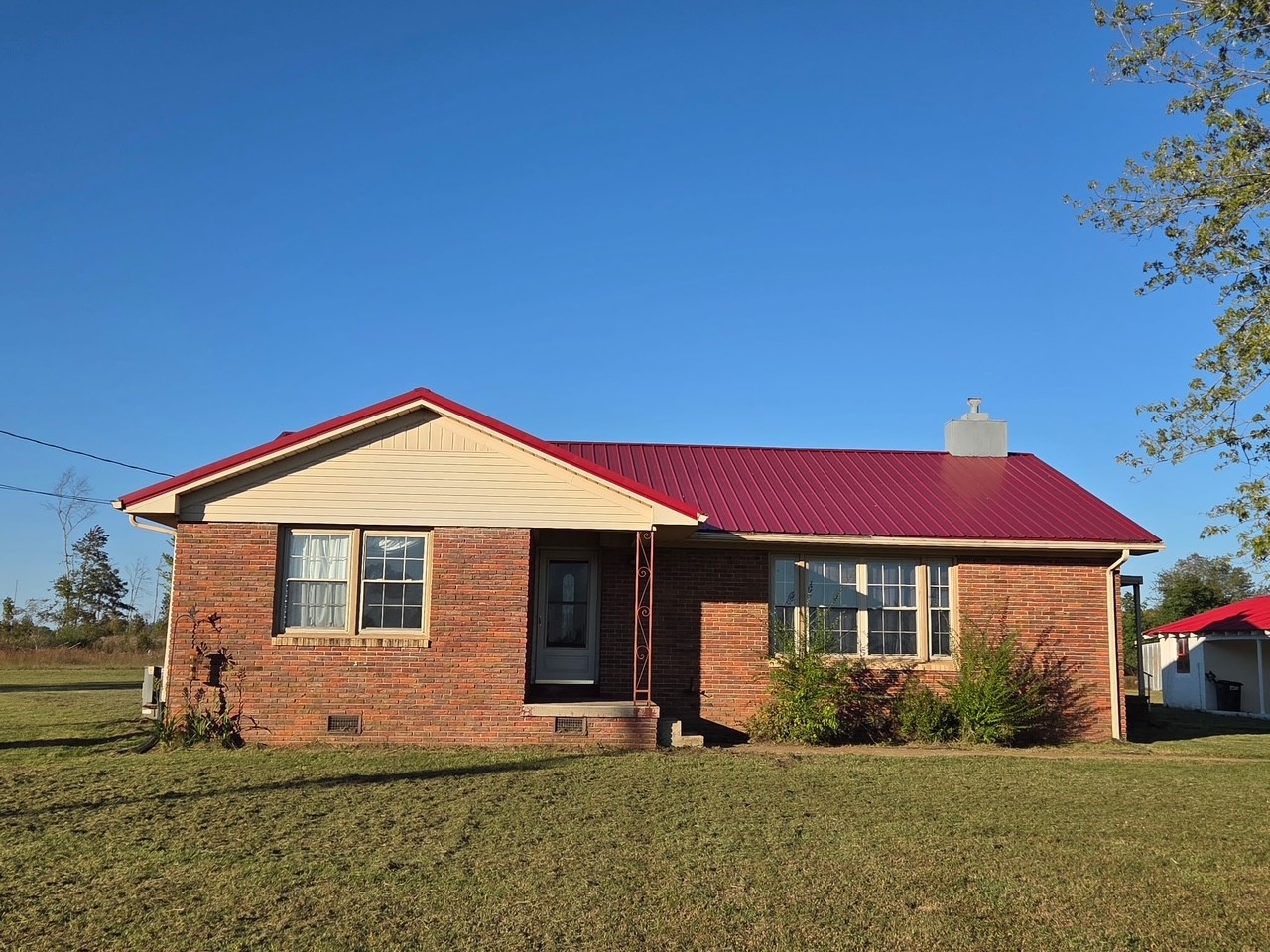 126 Dunn Rd Property Photo 2