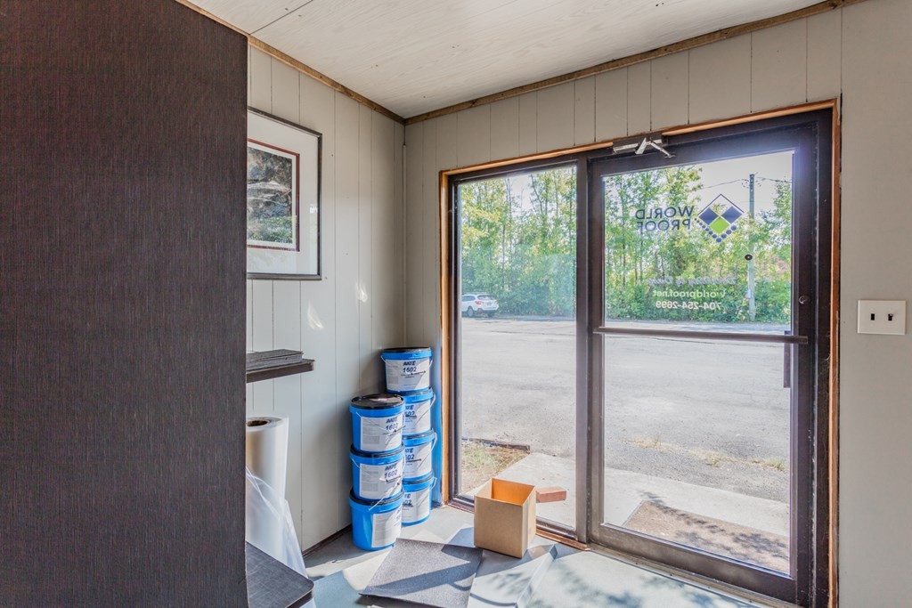 447 Virgil Dr Property Photo 19