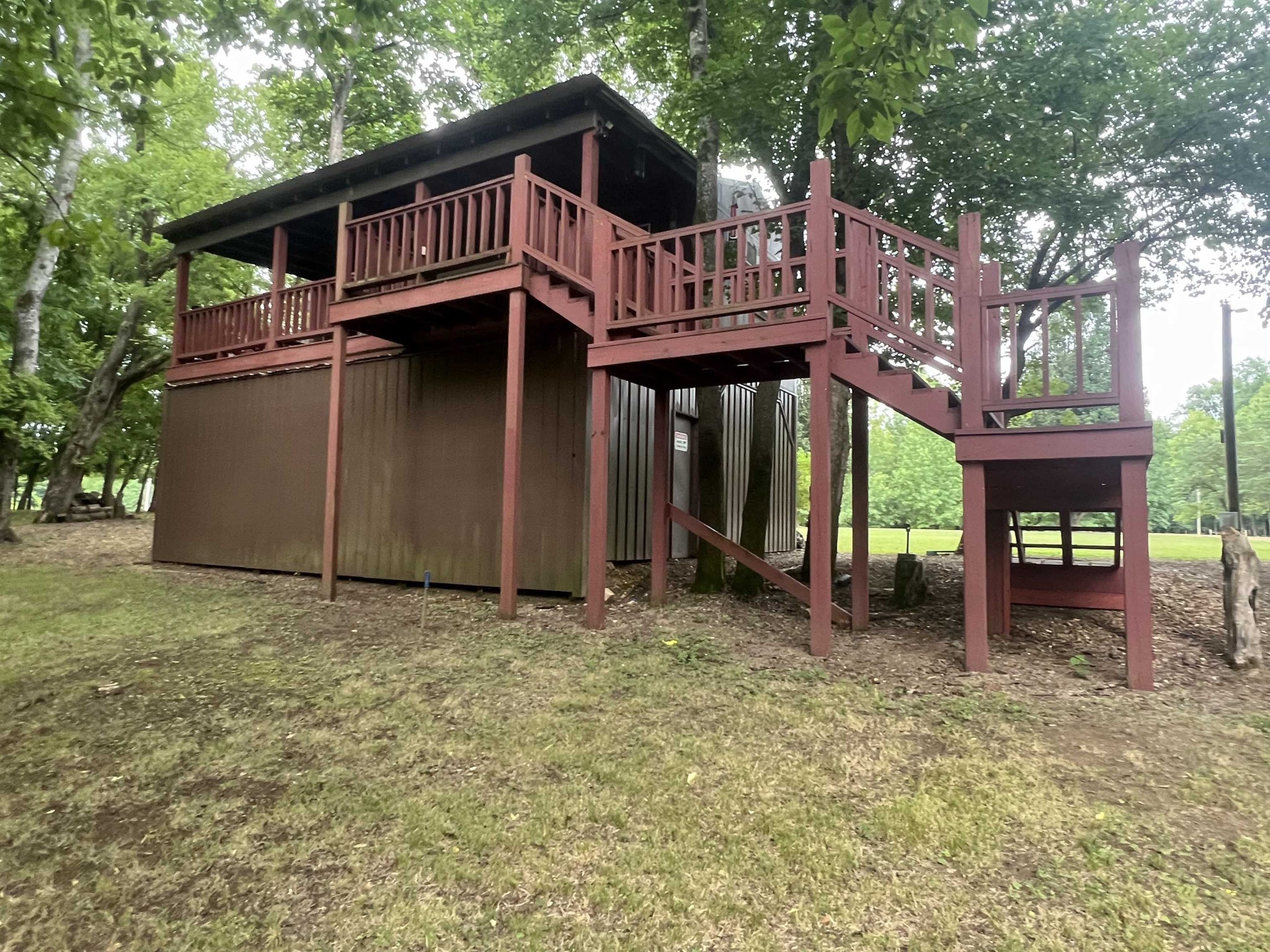 590 Towboat Ln Property Photo 1
