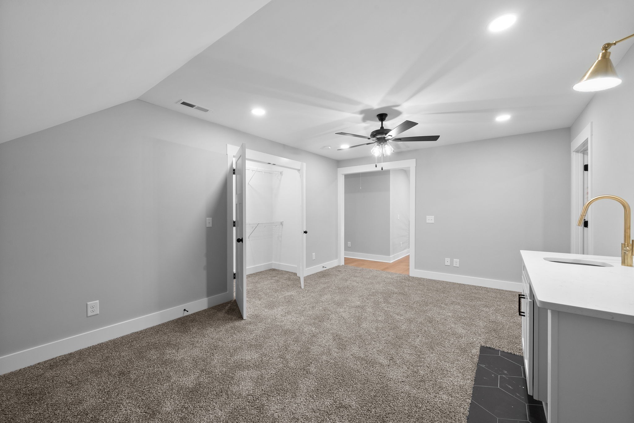 311 Riverview Dr Property Photo 30