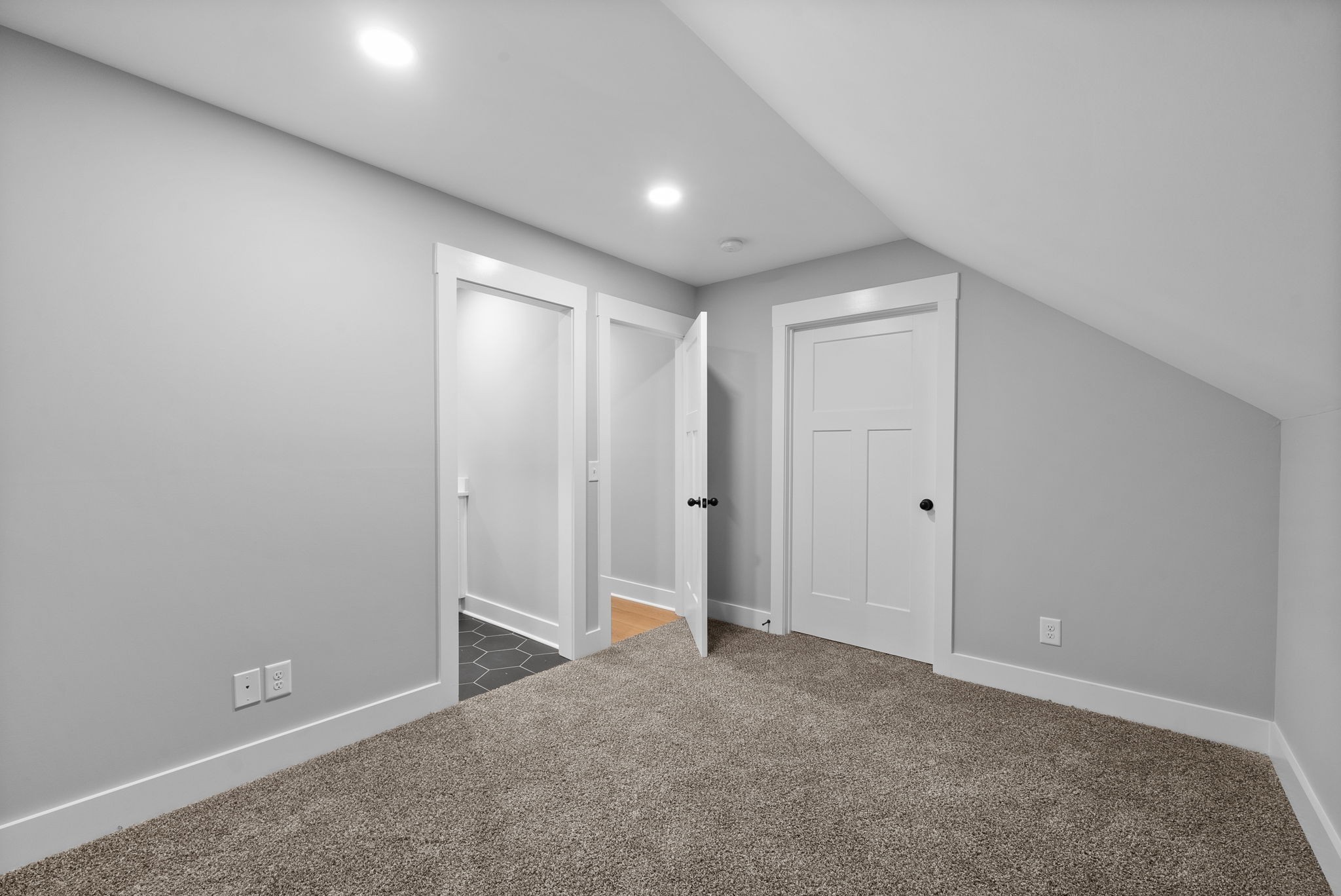311 Riverview Dr Property Photo 36