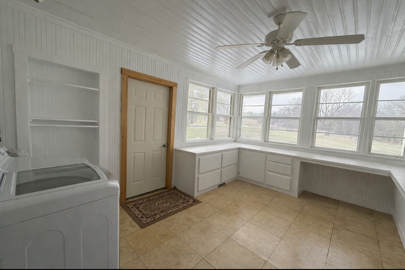 963 Liberty Pike Property Photo 12