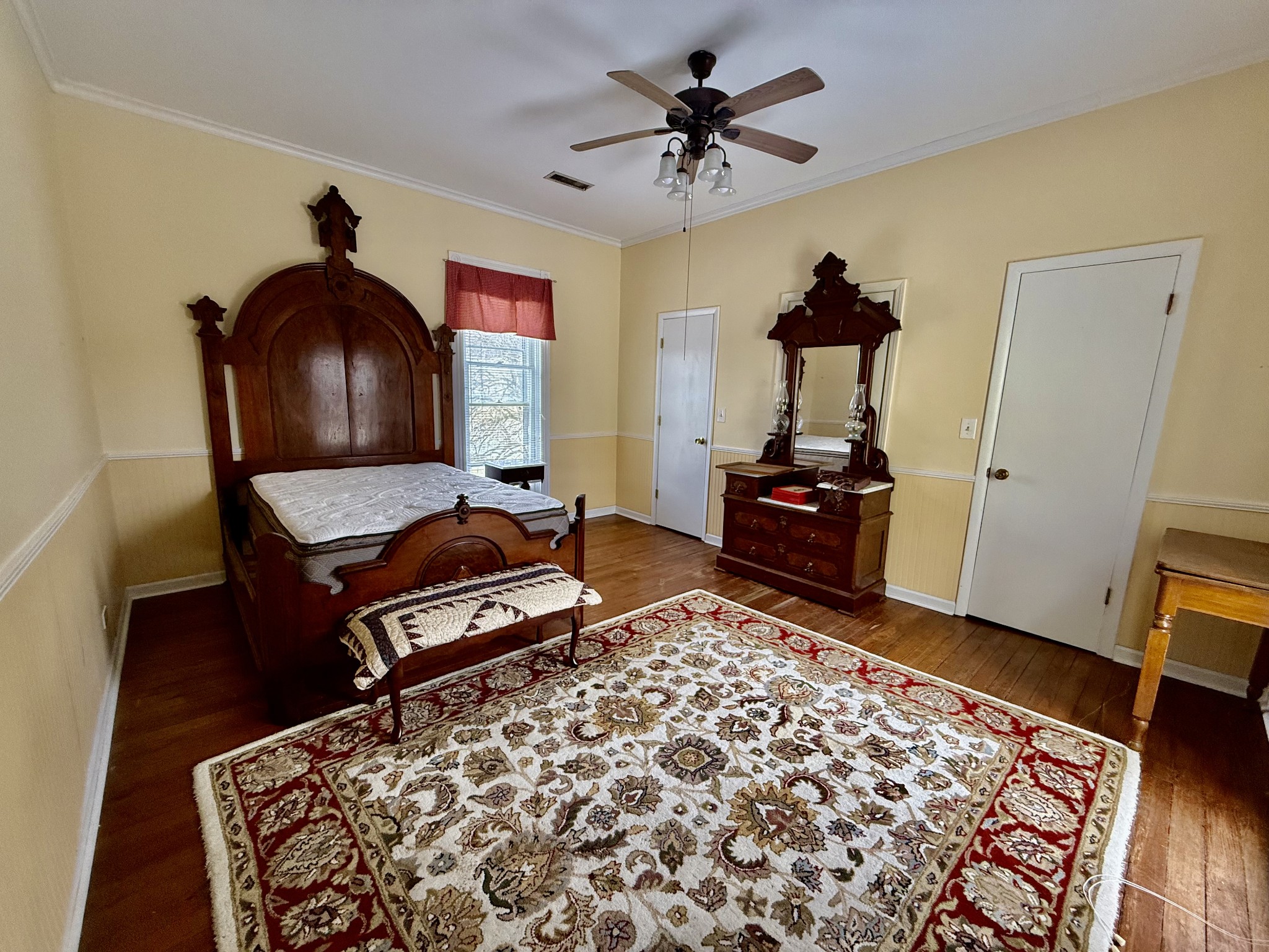 963 Liberty Pike Property Photo 15