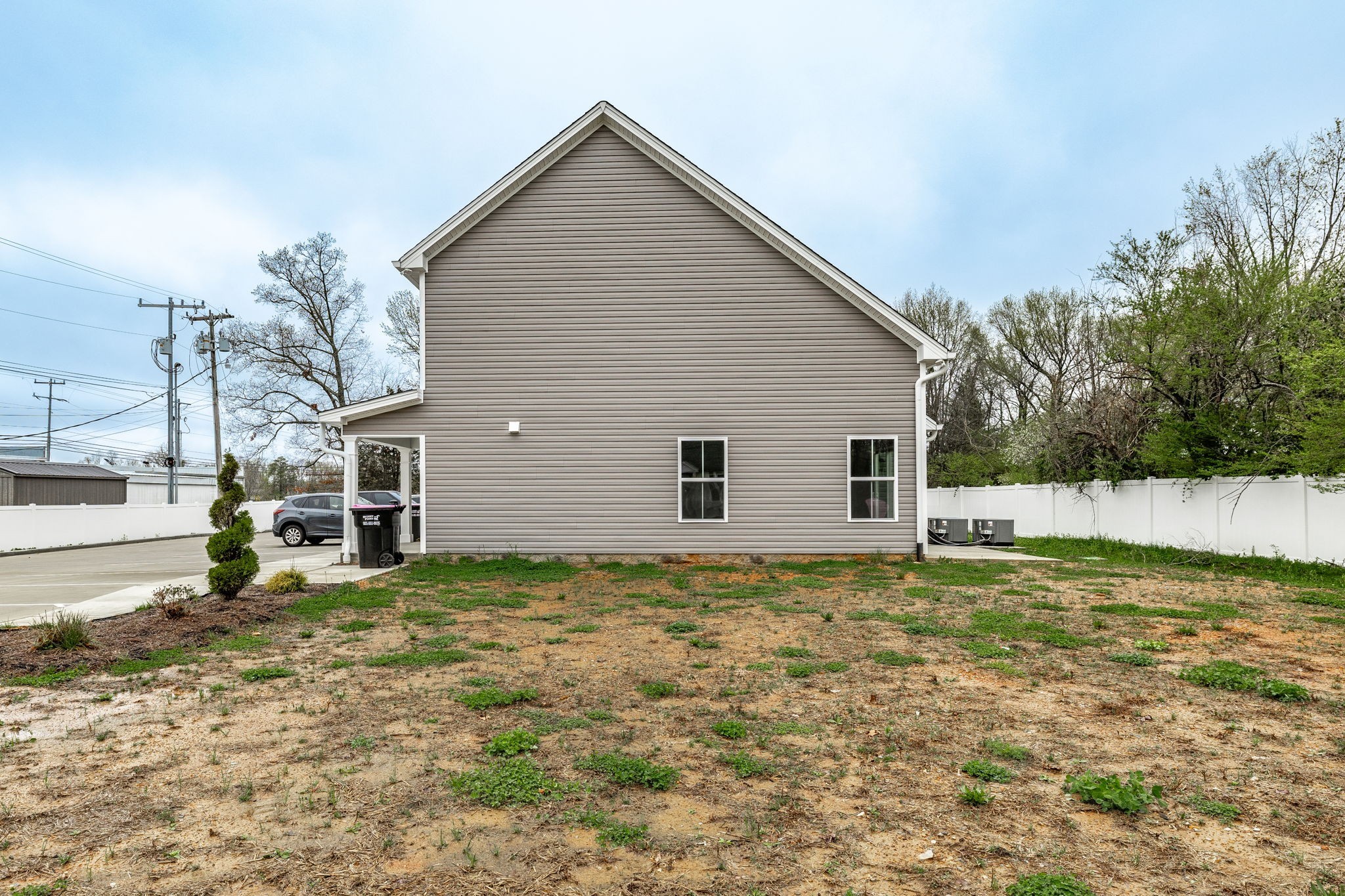 100 Billy Robb St Property Photo 6