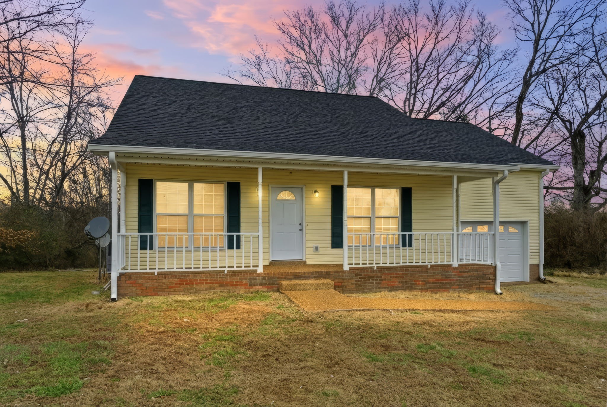 230 Woodruff Rd Property Photo 1