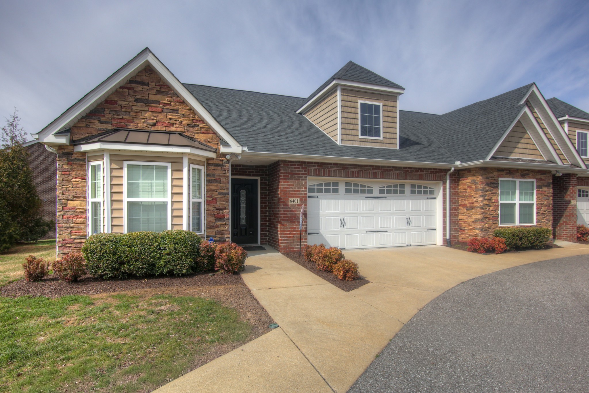 395 Devon Chase Hl Property Photo 1