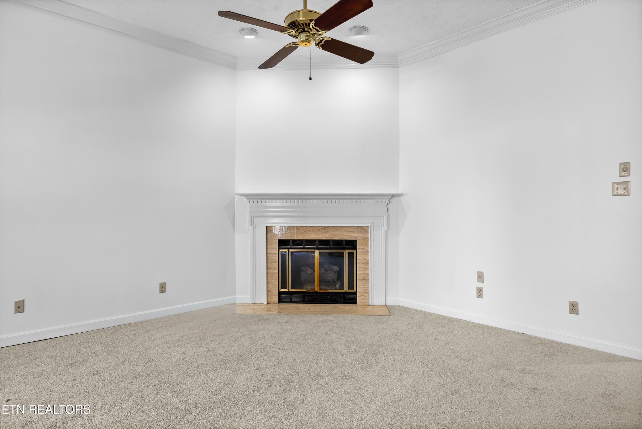 905 Glennshire Drive Property Photo 15
