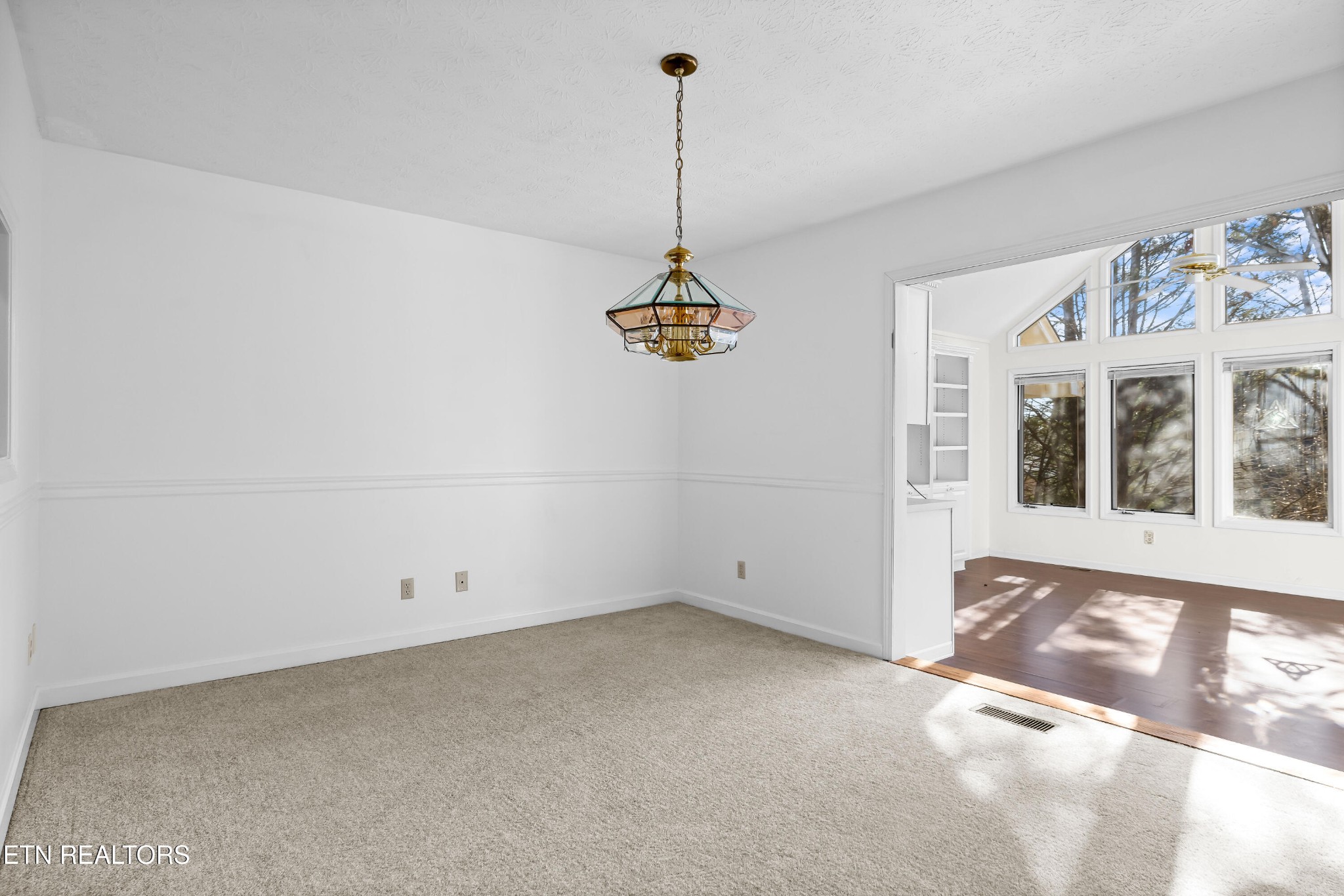 905 Glennshire Drive Property Photo 27