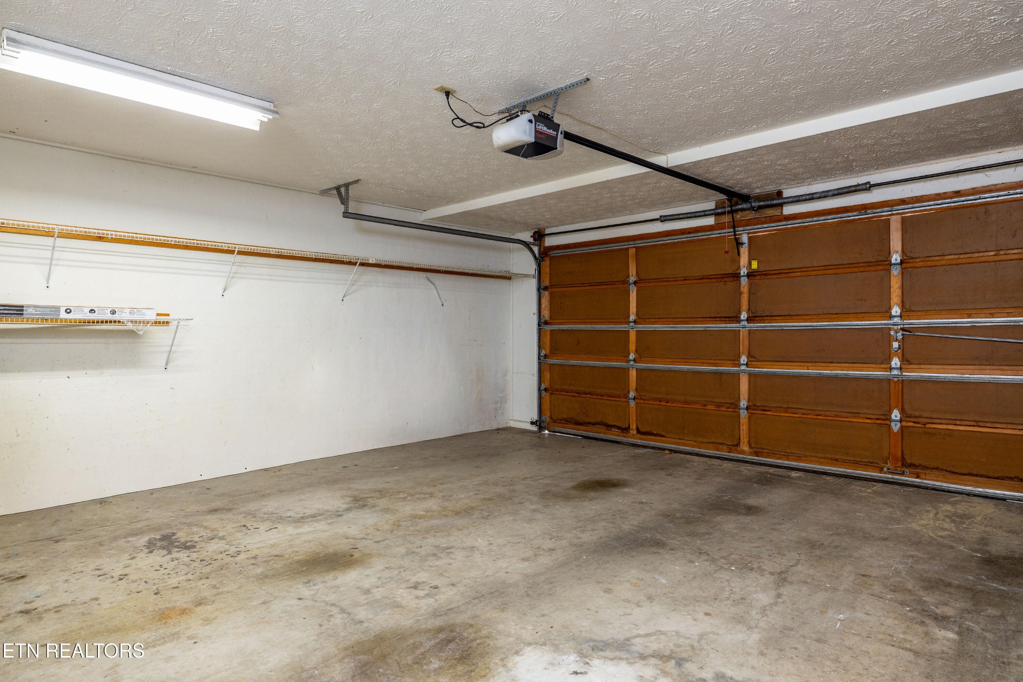 905 Glennshire Drive Property Photo 54
