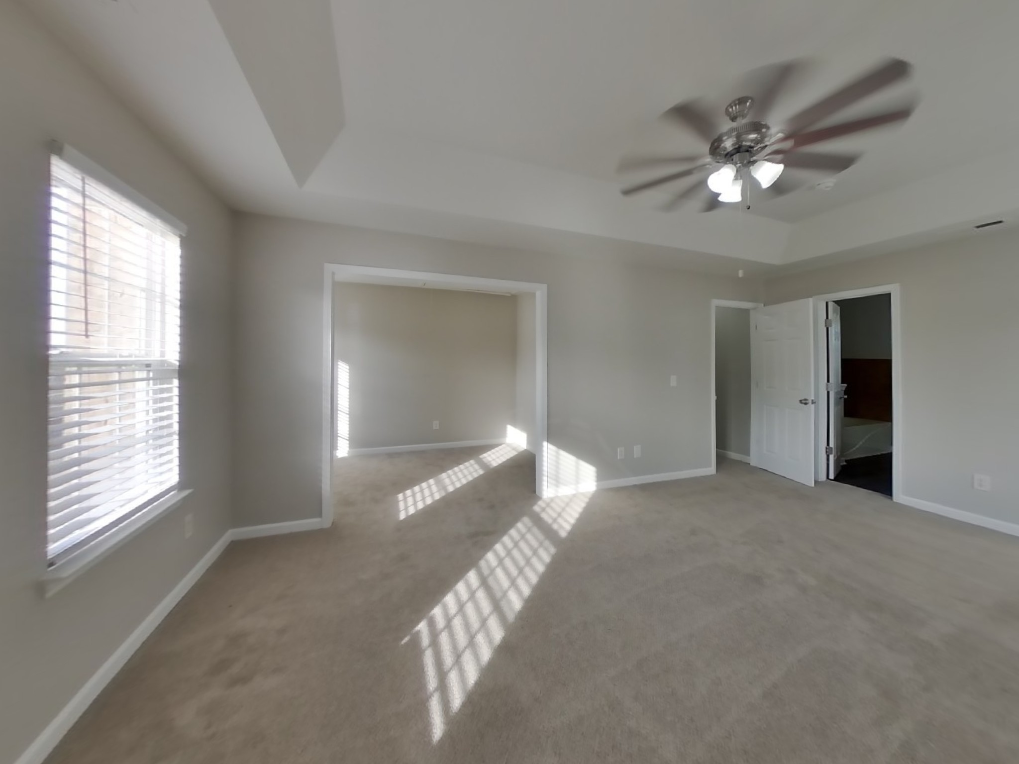1404 Weston Ln Property Photo 8