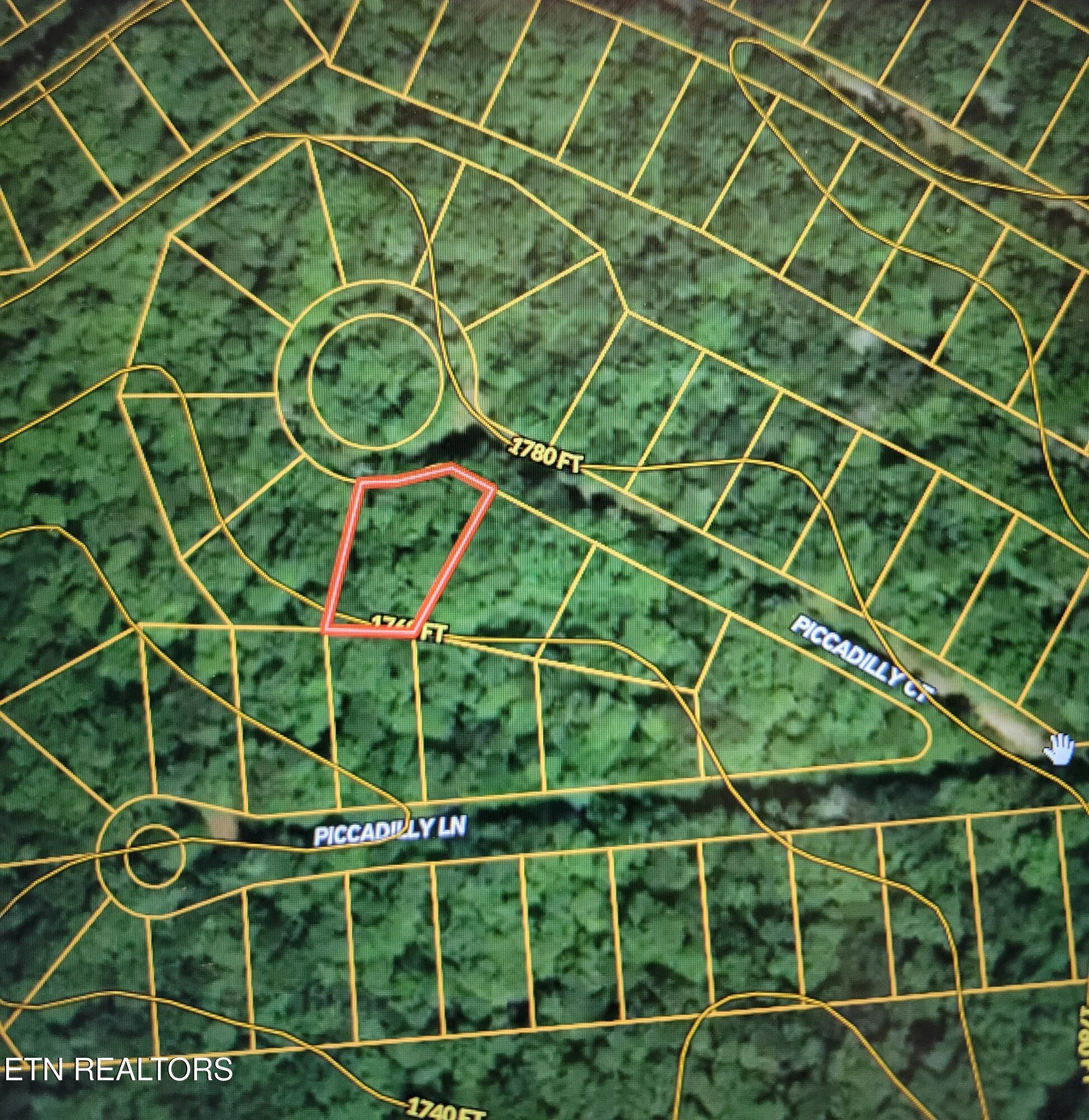 21 Piccadilly Court Property Photo 1
