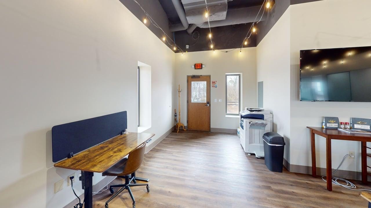 415 Maney Ave, S Property Photo 3