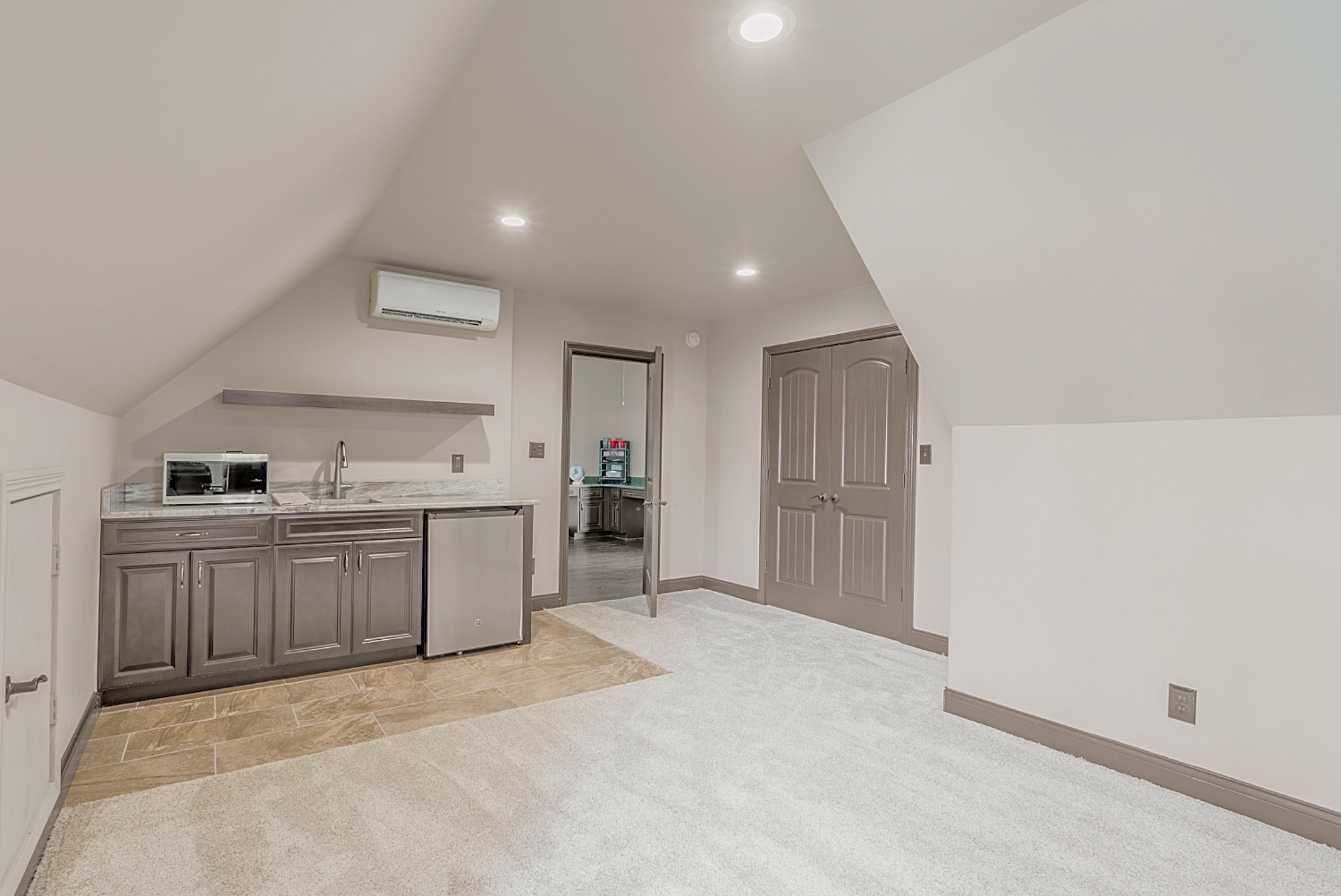 2142 Trieste Trl Property Photo 58