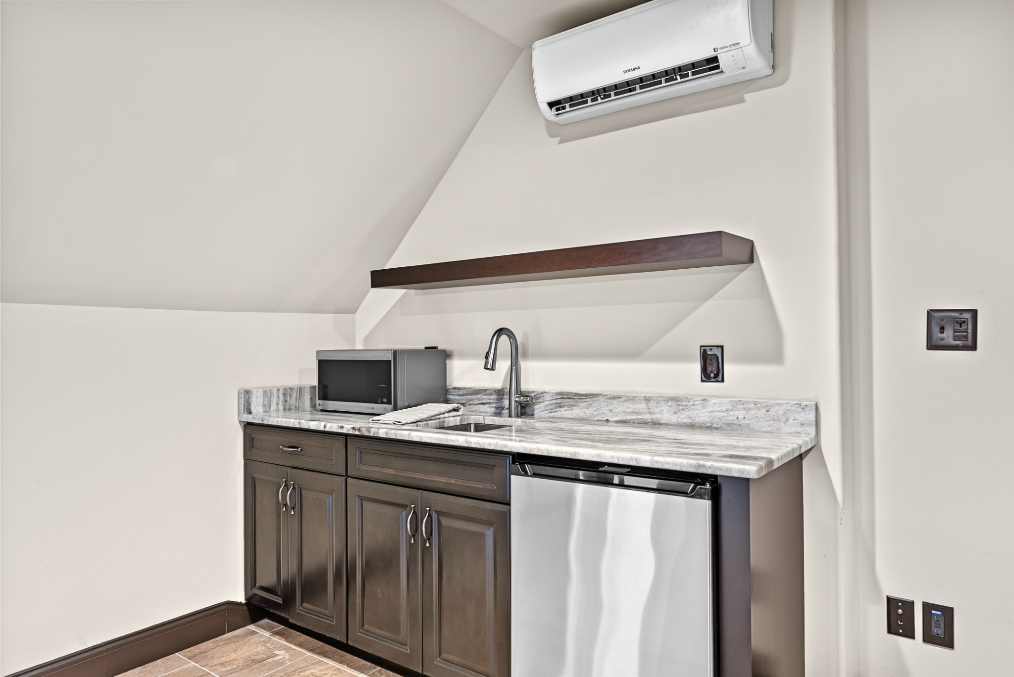 2142 Trieste Trl Property Photo 61