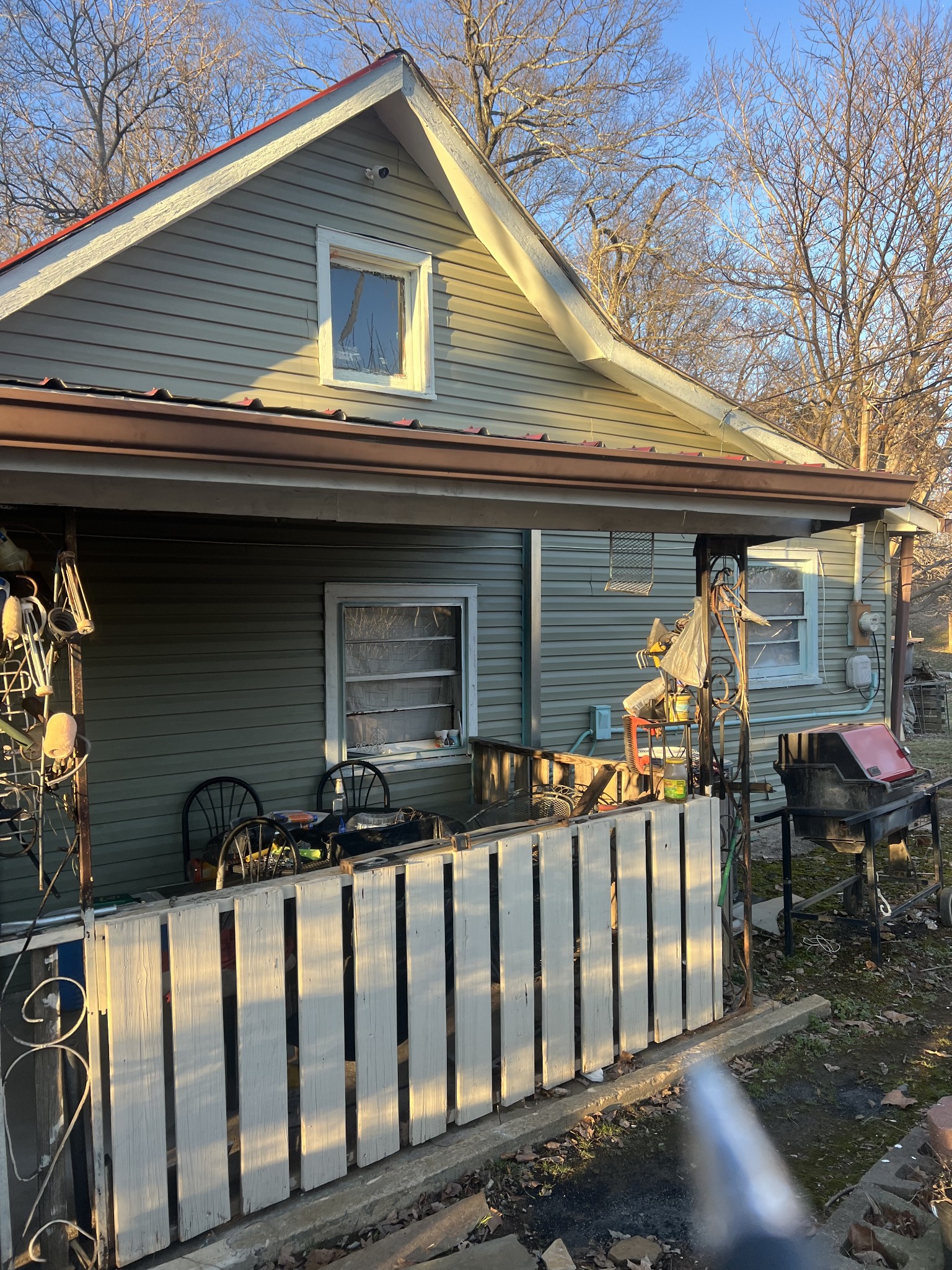 2077 Holders Cove Rd Property Photo 1