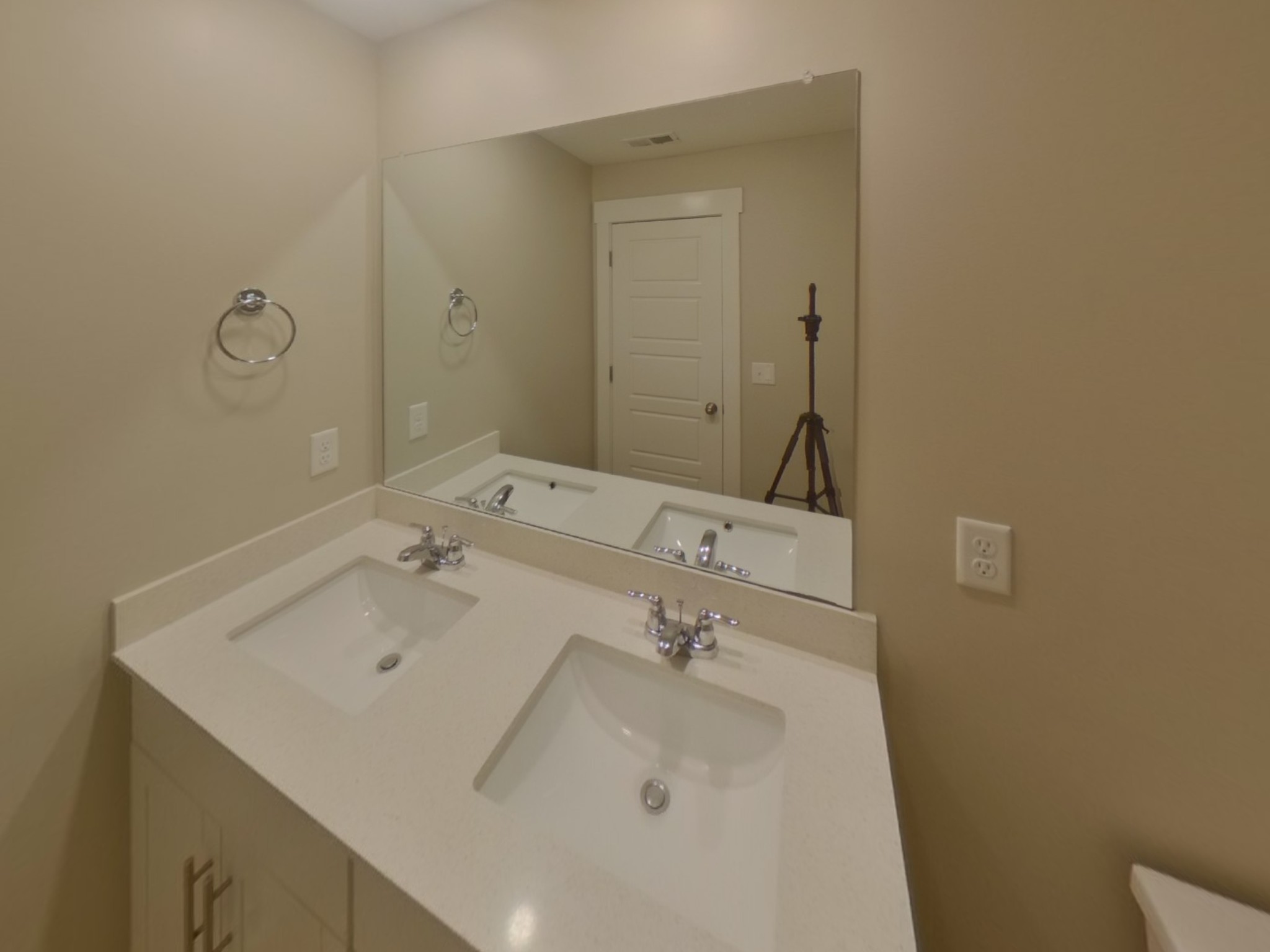 1610 Lannister Ave Property Photo 12