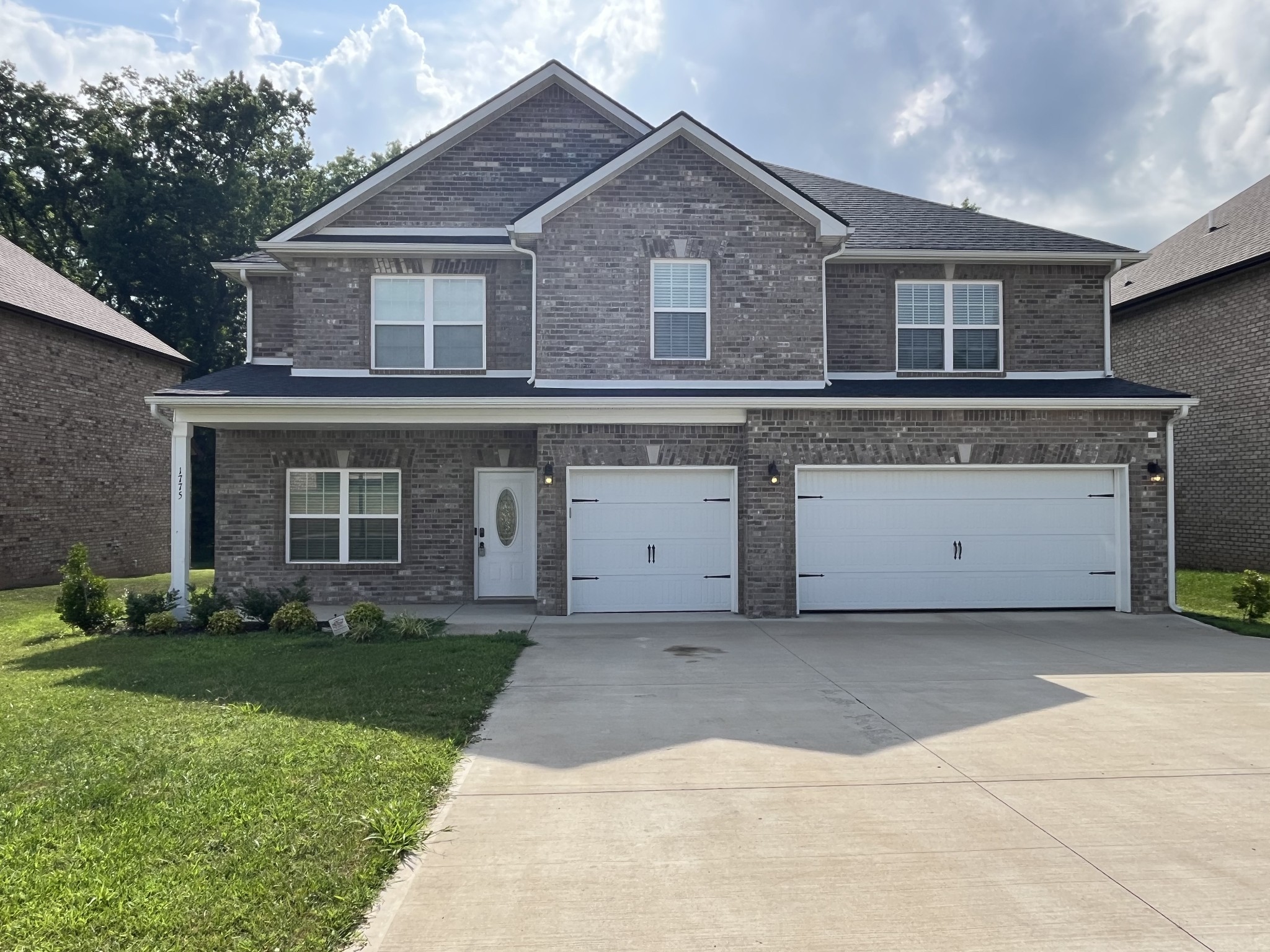 1775 Oak Forest Dr Property Photo 1