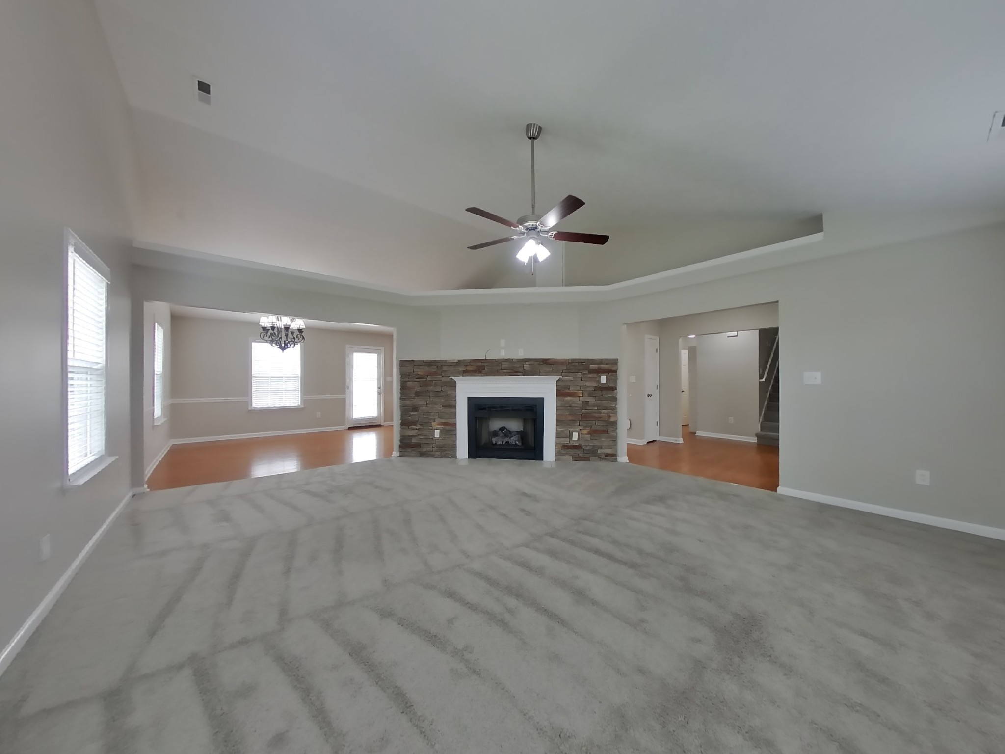 2636 Danbury Cir Property Photo 2