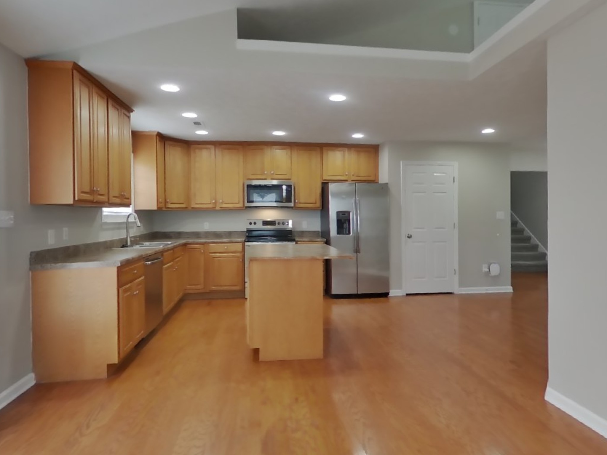 2636 Danbury Cir Property Photo 5