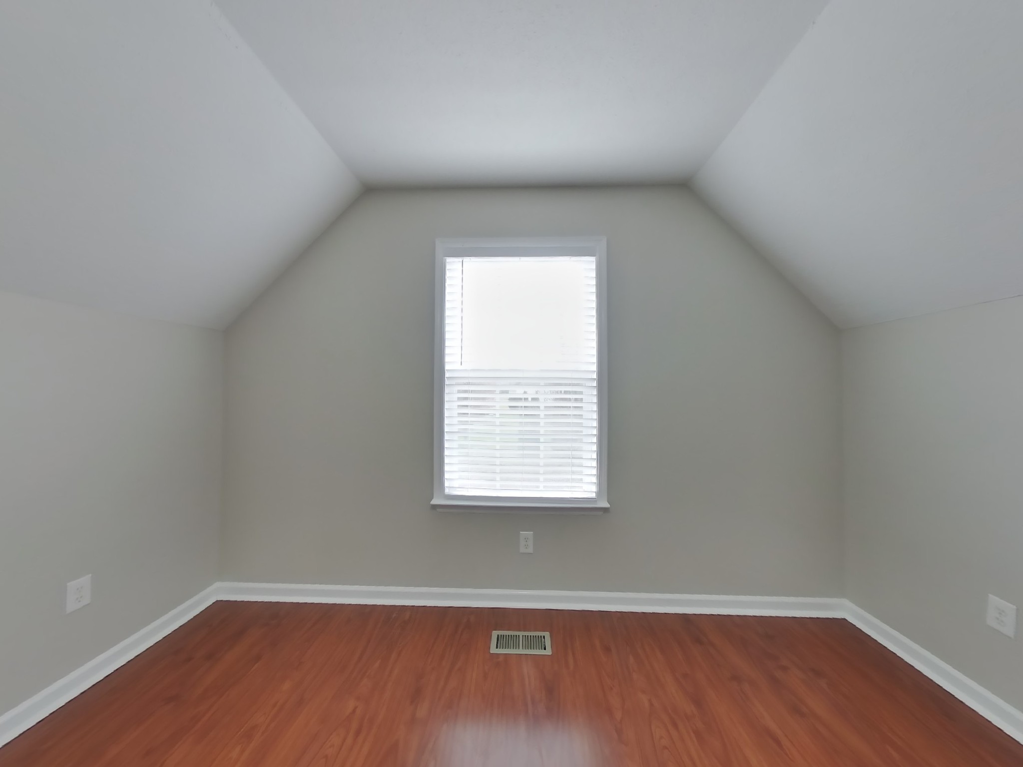 2636 Danbury Cir Property Photo 13