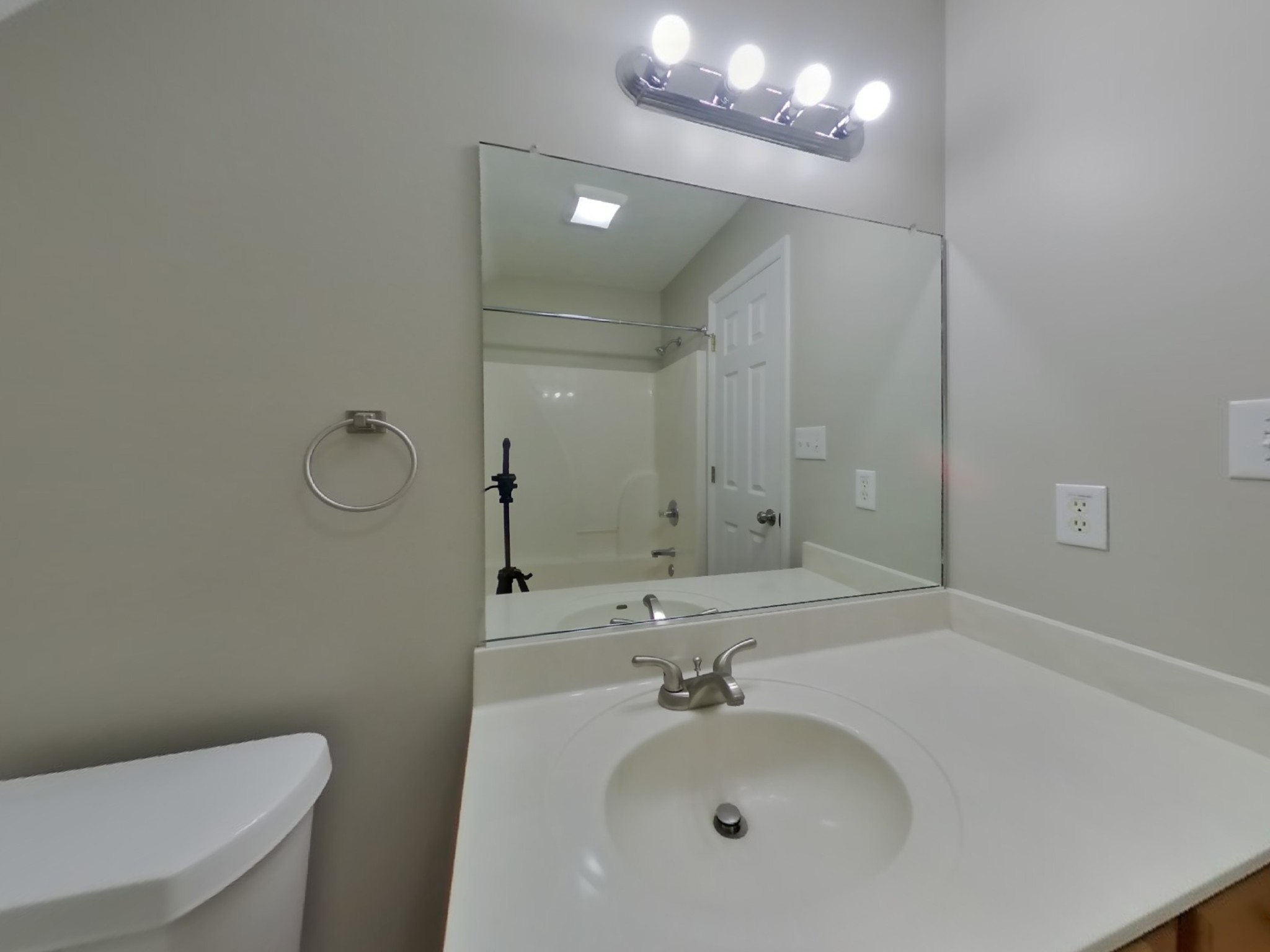 2636 Danbury Cir Property Photo 14