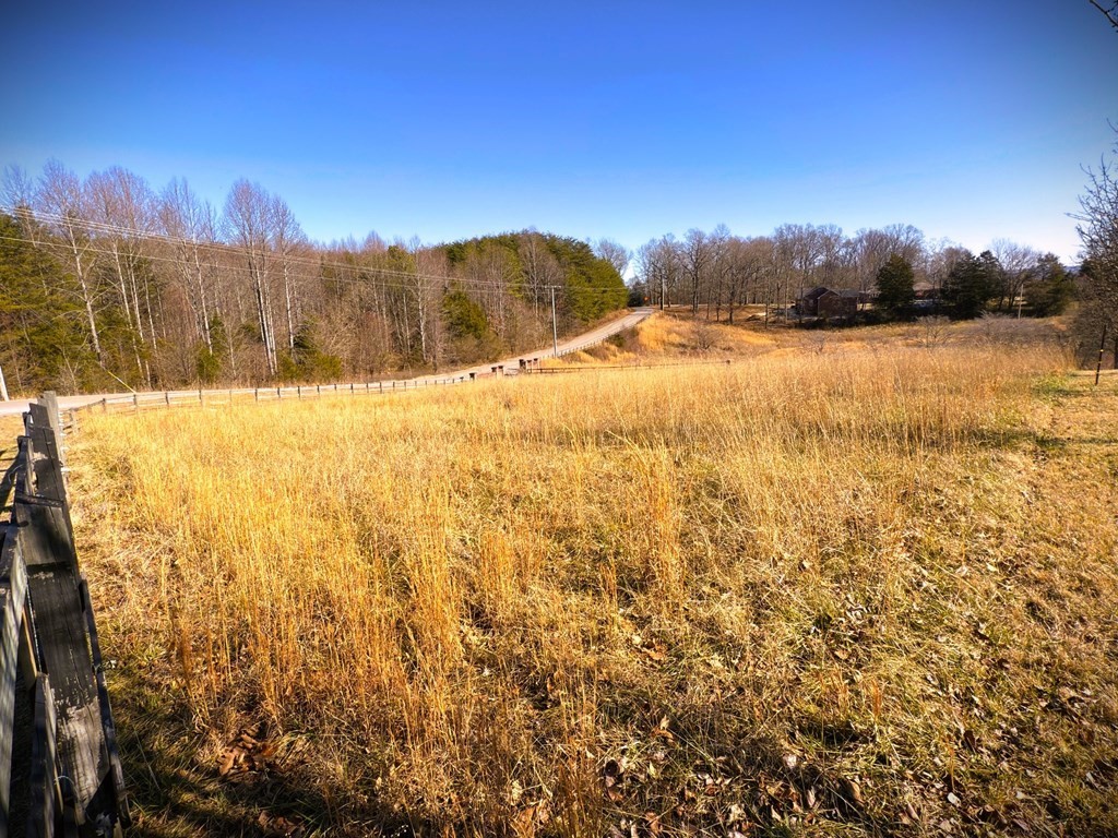 4020 Bunker Hill Rd Property Photo 2