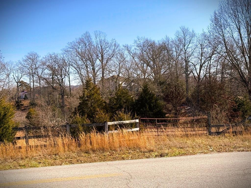 4210 Bunker Hill Rd Property Photo 1
