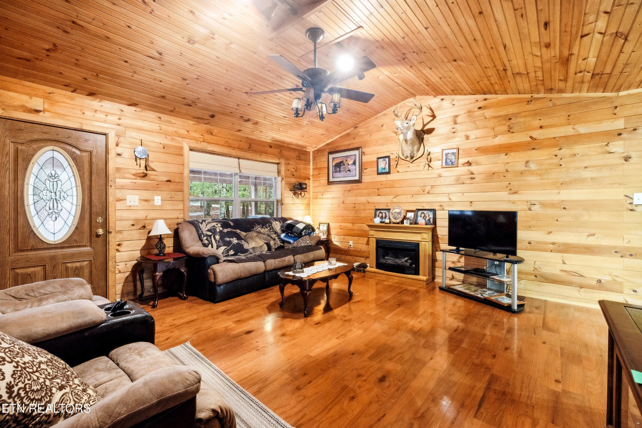 930 Wilderness Tr Property Photo 4