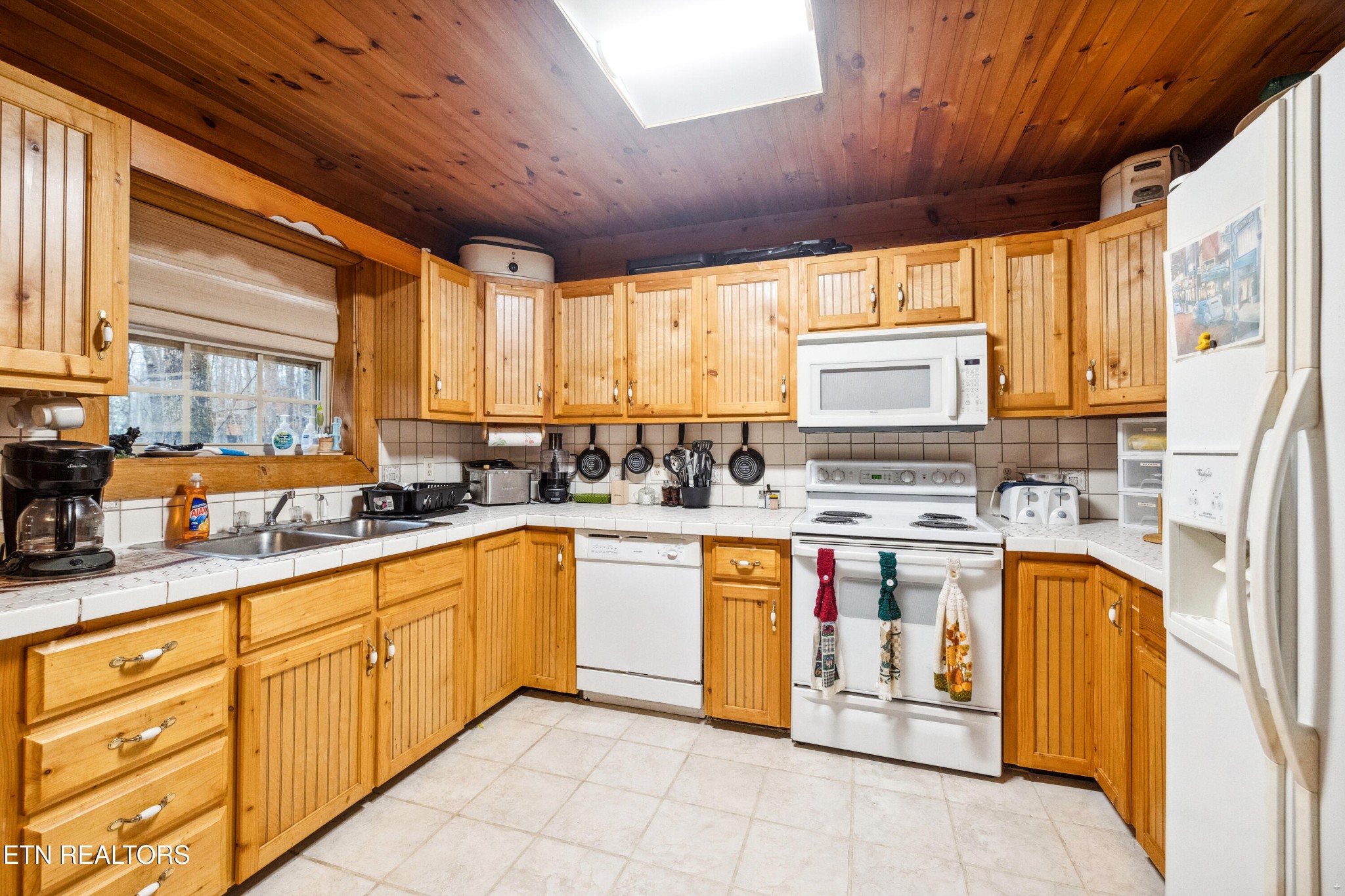 930 Wilderness Tr Property Photo 7