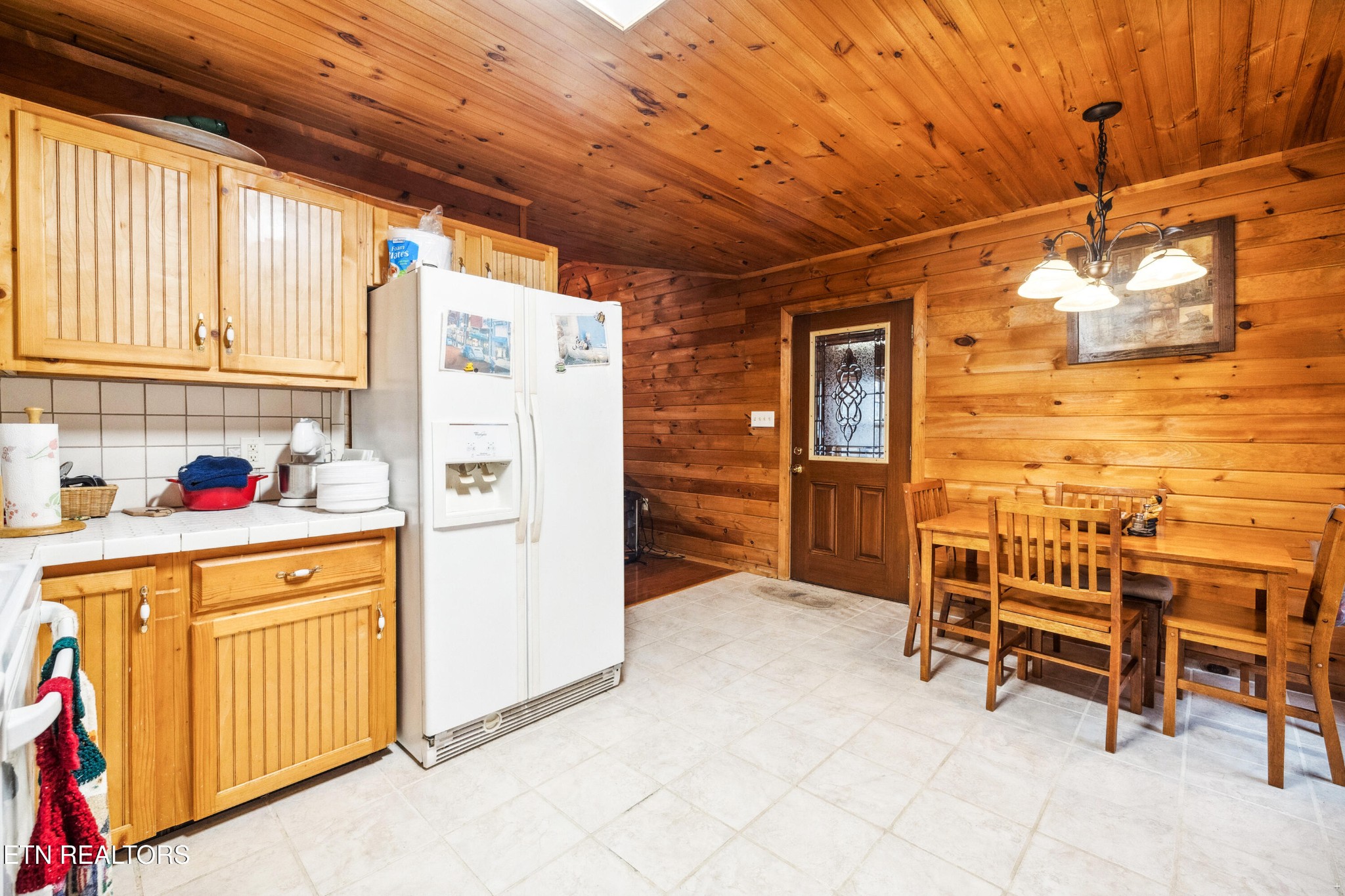 930 Wilderness Tr Property Photo 8