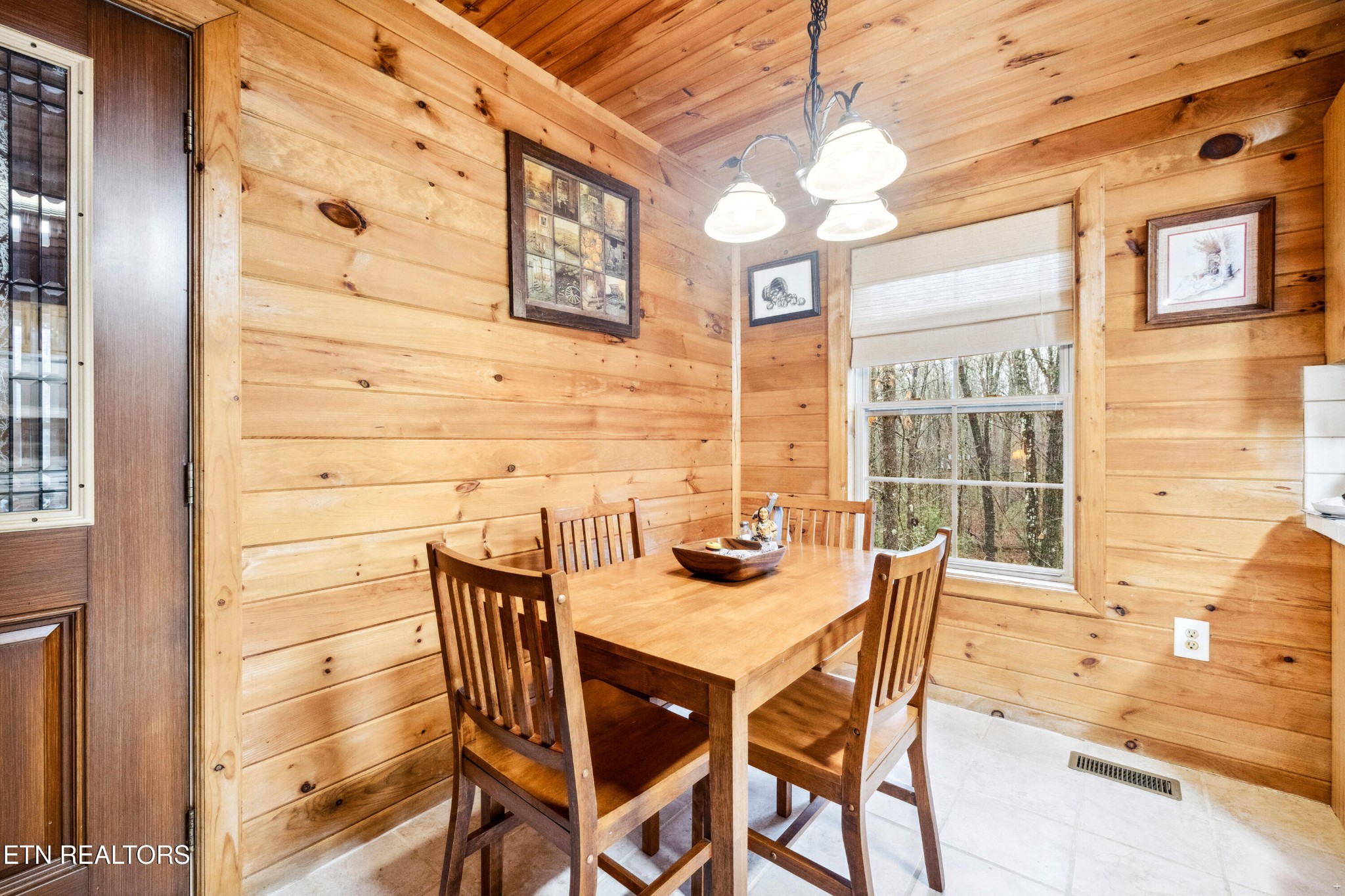 930 Wilderness Tr Property Photo 9
