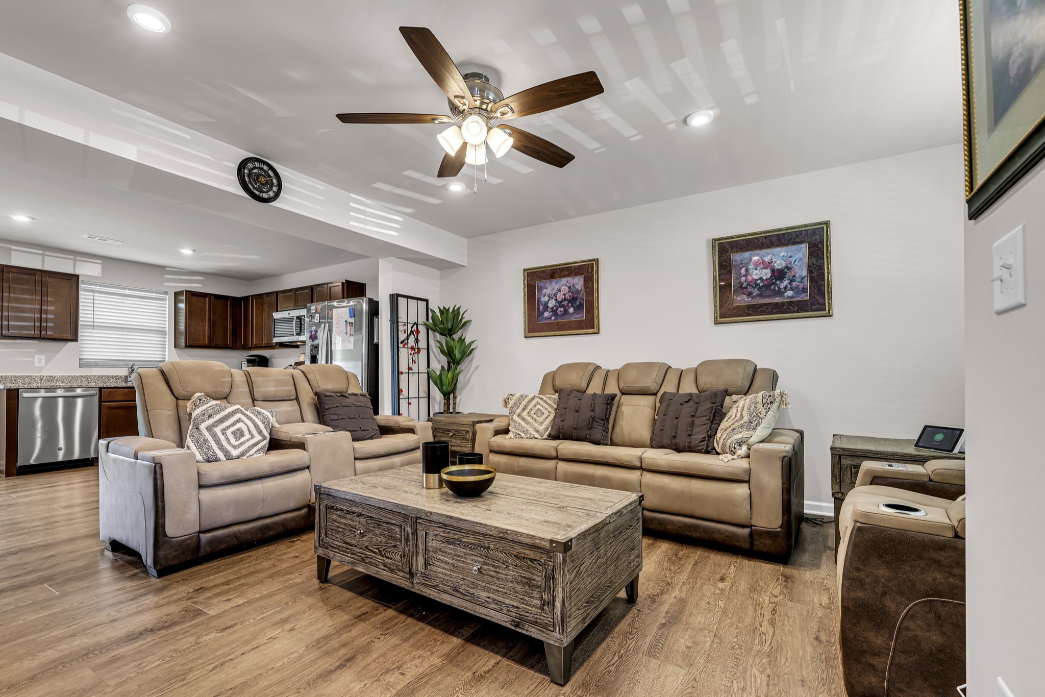 1518 Smoketree Rd Property Photo 4