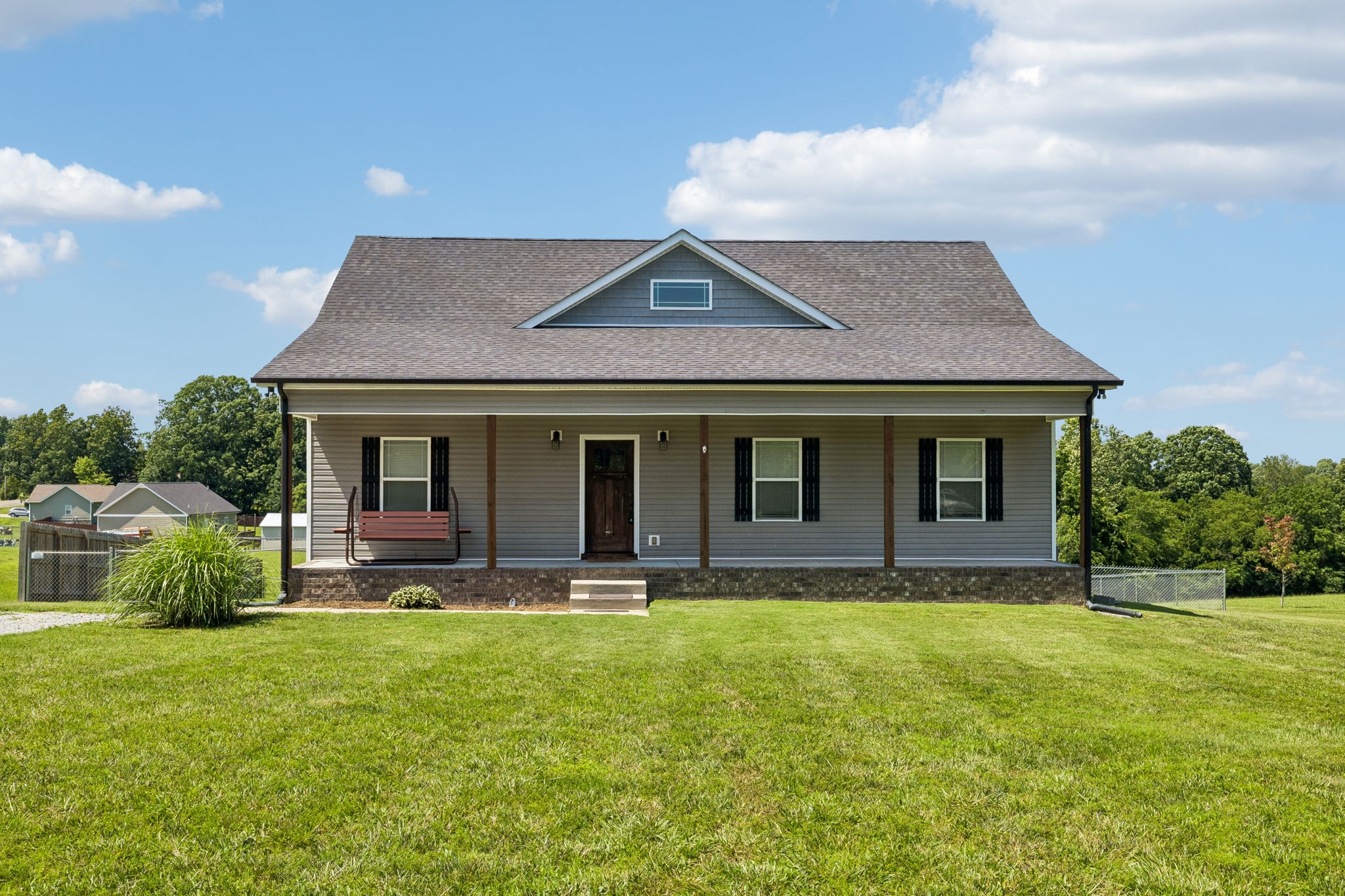 809 Hooper Rd Property Photo 1