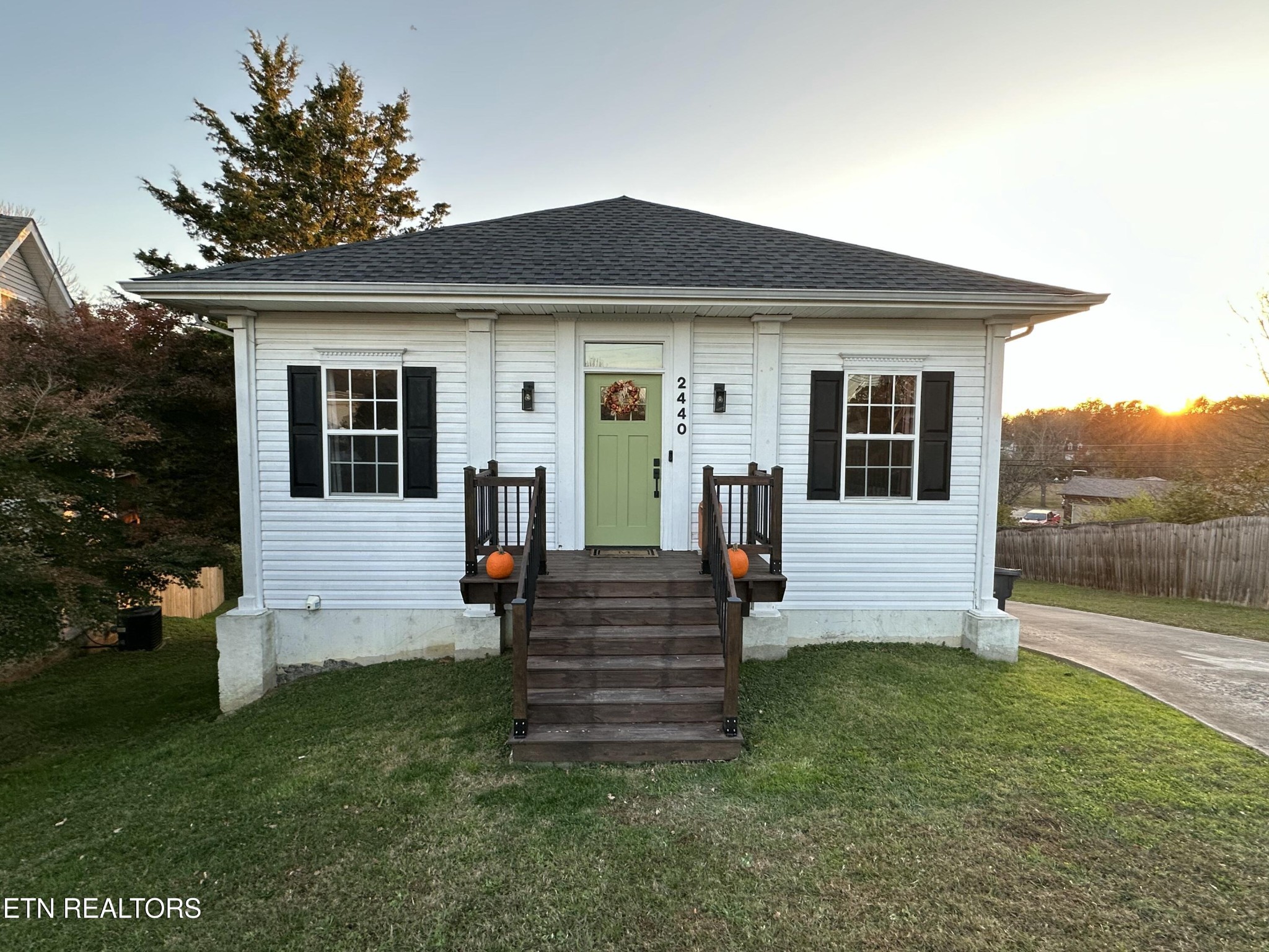 2440 Honey Grove Lane Property Photo 1