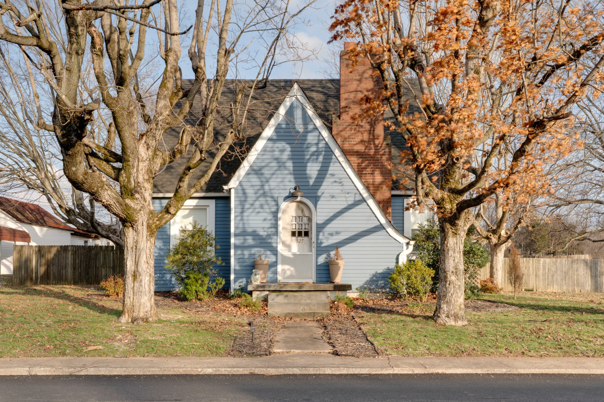 327 Portland Blvd Property Photo 1