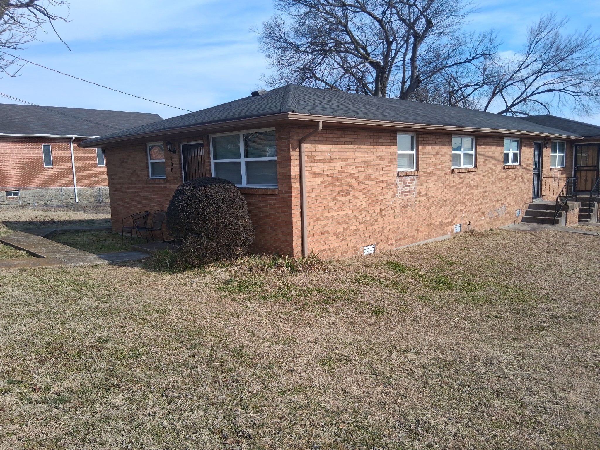 900 33rd Ave, N Property Photo 1