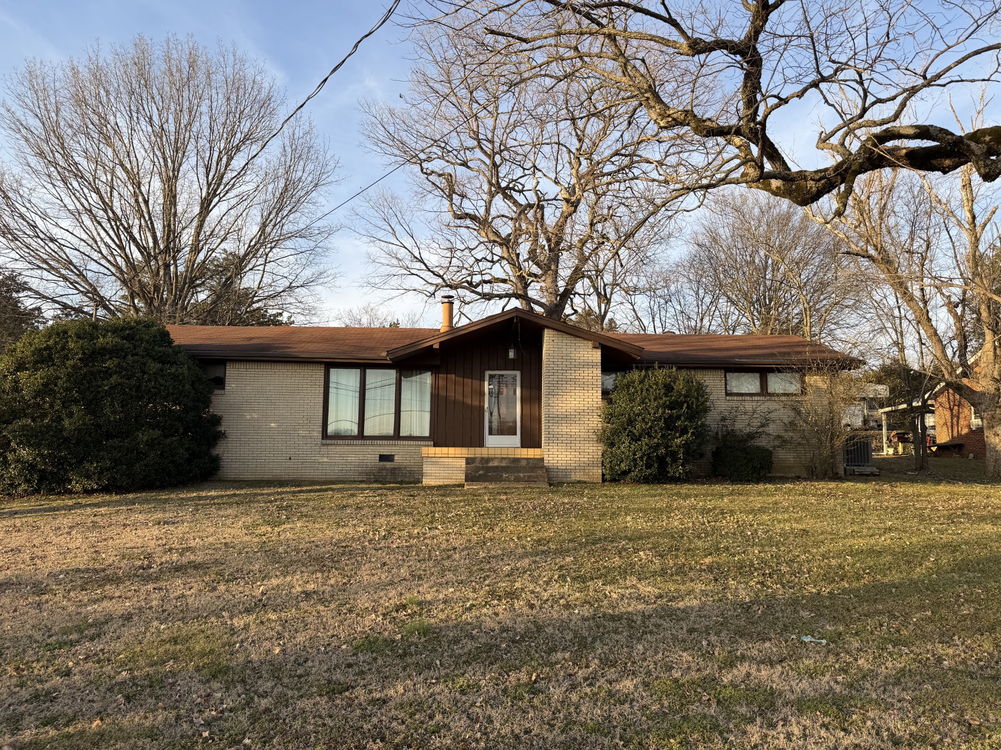 10555 Lebanon Rd Property Photo 1