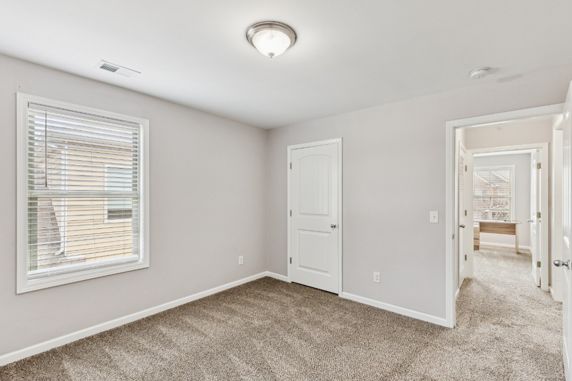 945 Manson Crossing Dr Property Photo 34