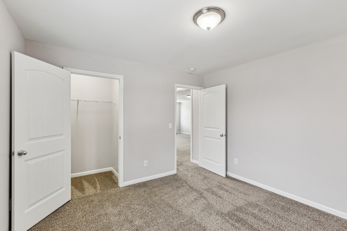 945 Manson Crossing Dr Property Photo 35