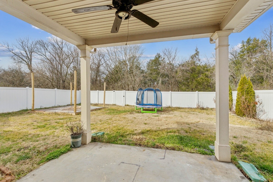 945 Manson Crossing Dr Property Photo 39