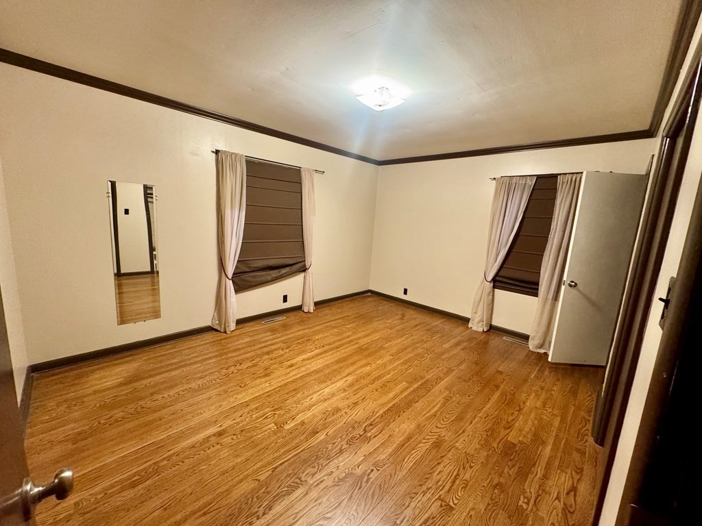 147 Berry St Property Photo 11