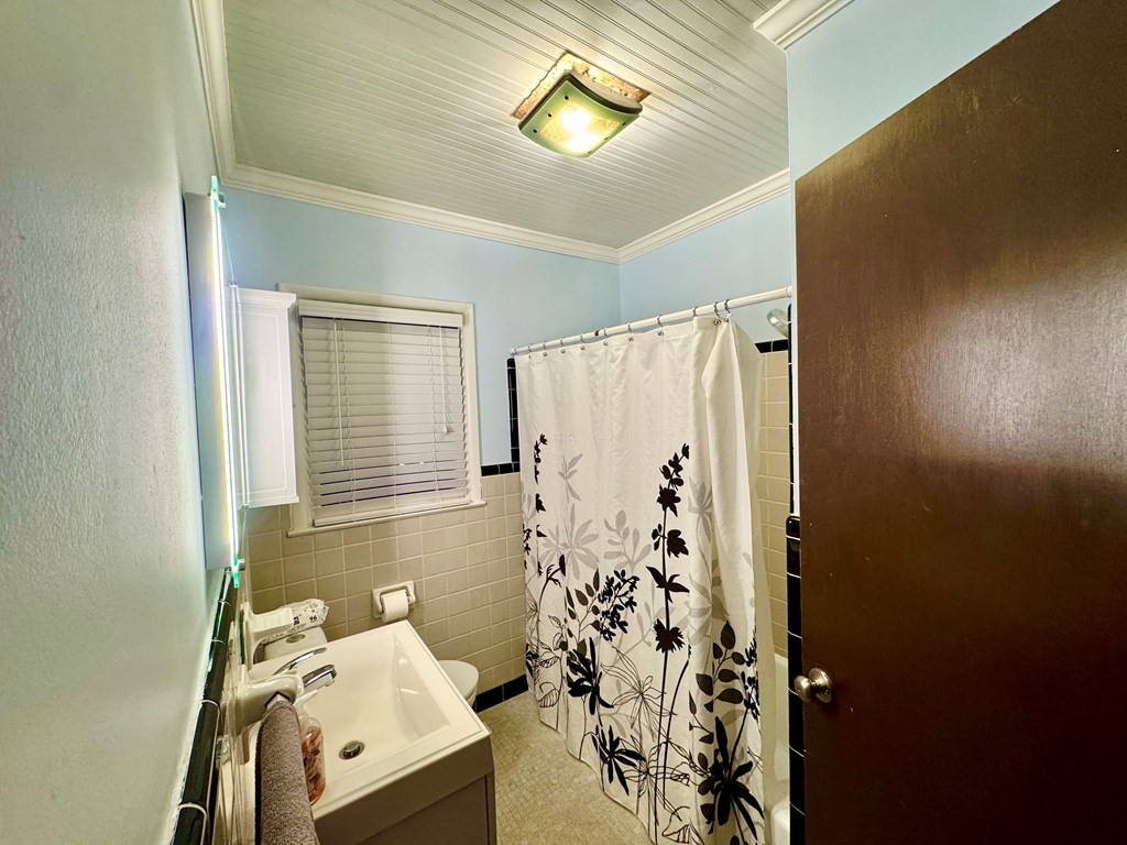 147 Berry St Property Photo 14
