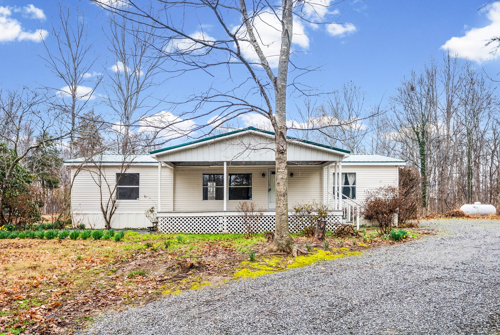 5120 Roaring Springs Rd Property Photo 1