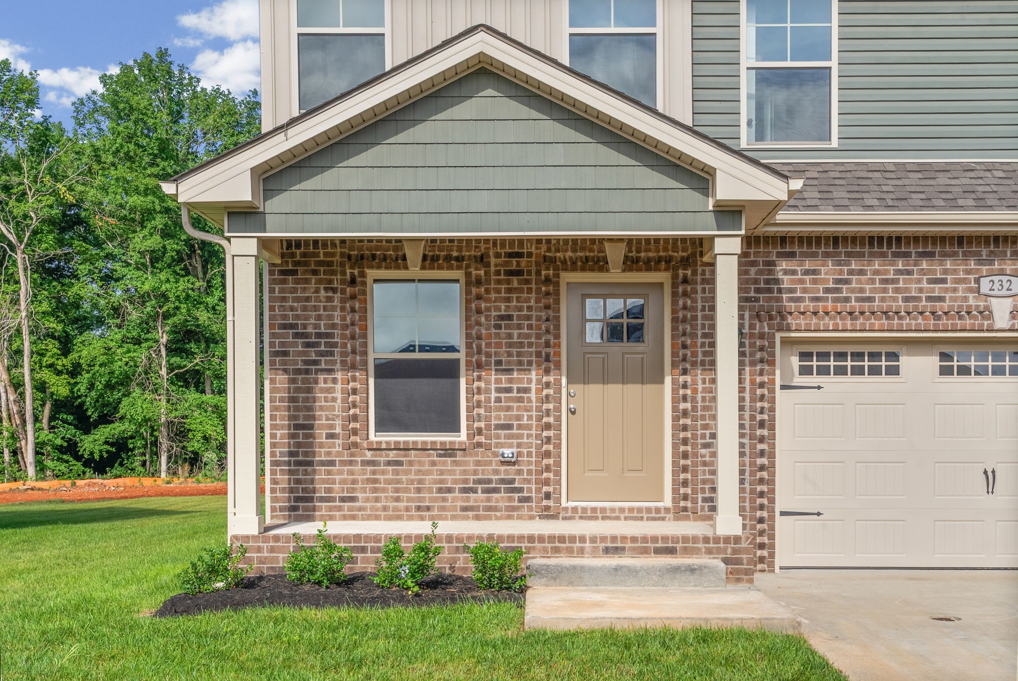 330 Cardinal Creek Property Photo 4