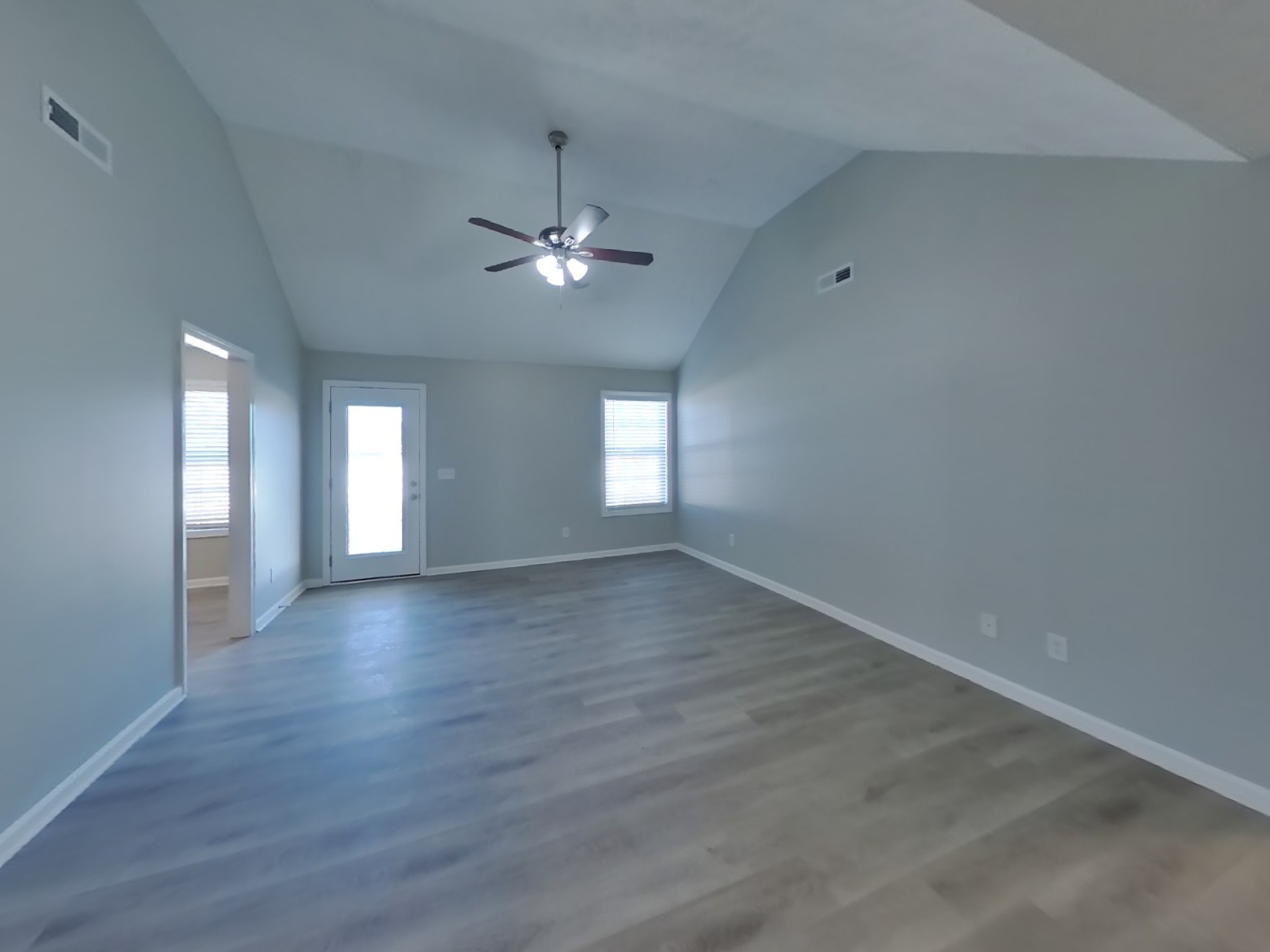7029 Bridgewater Dr Property Photo 4