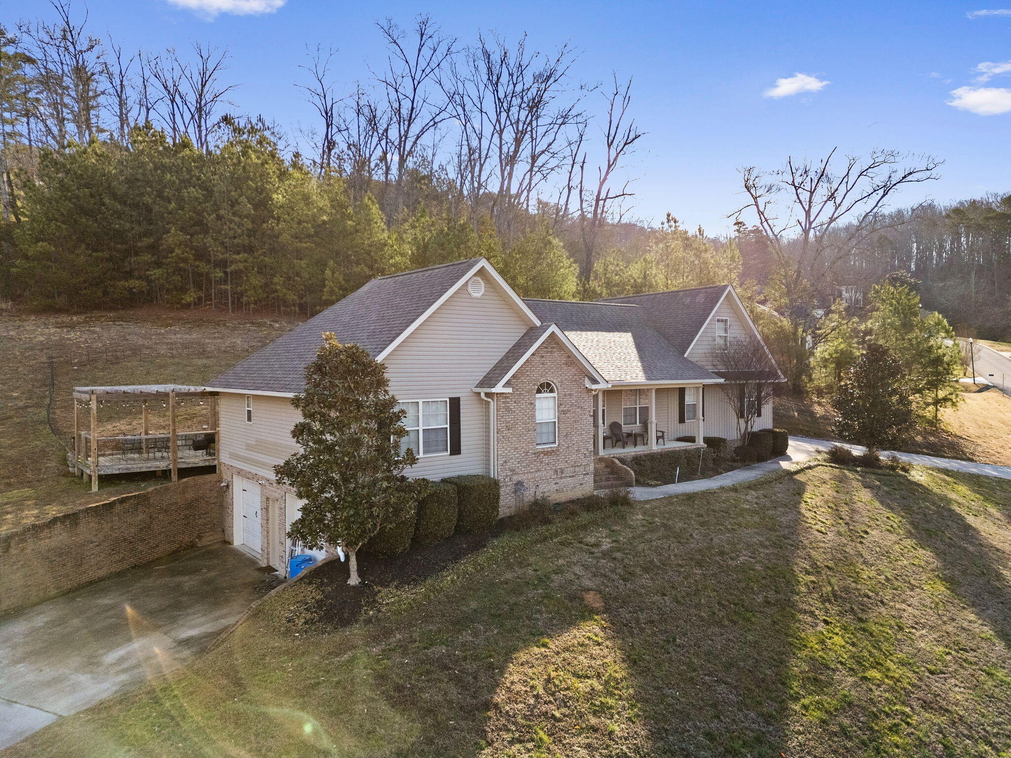 175 Stonewood Drive, Nw Property Photo 4